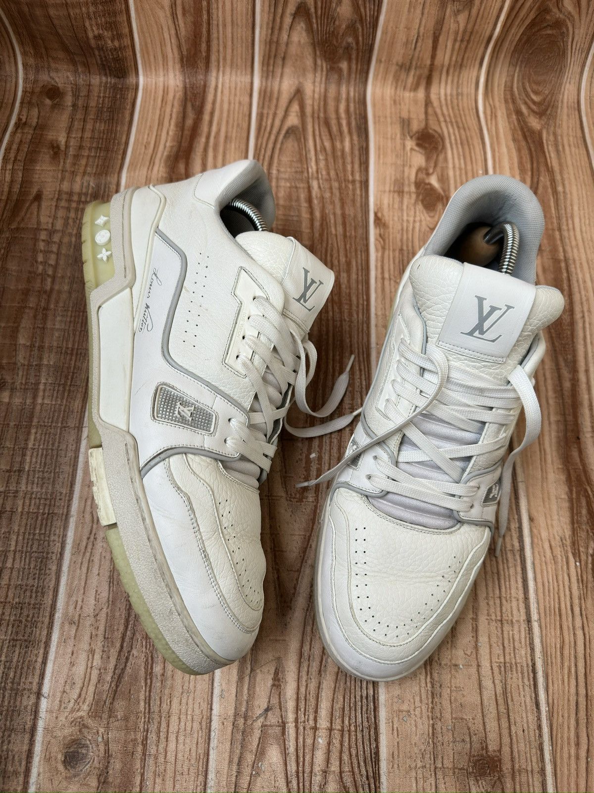 Louis Vuitton Louis Vuitton Trainer Virgil Abloh Grey/White sneaker Size US 12 / EU 45 - 7 Thumbnail