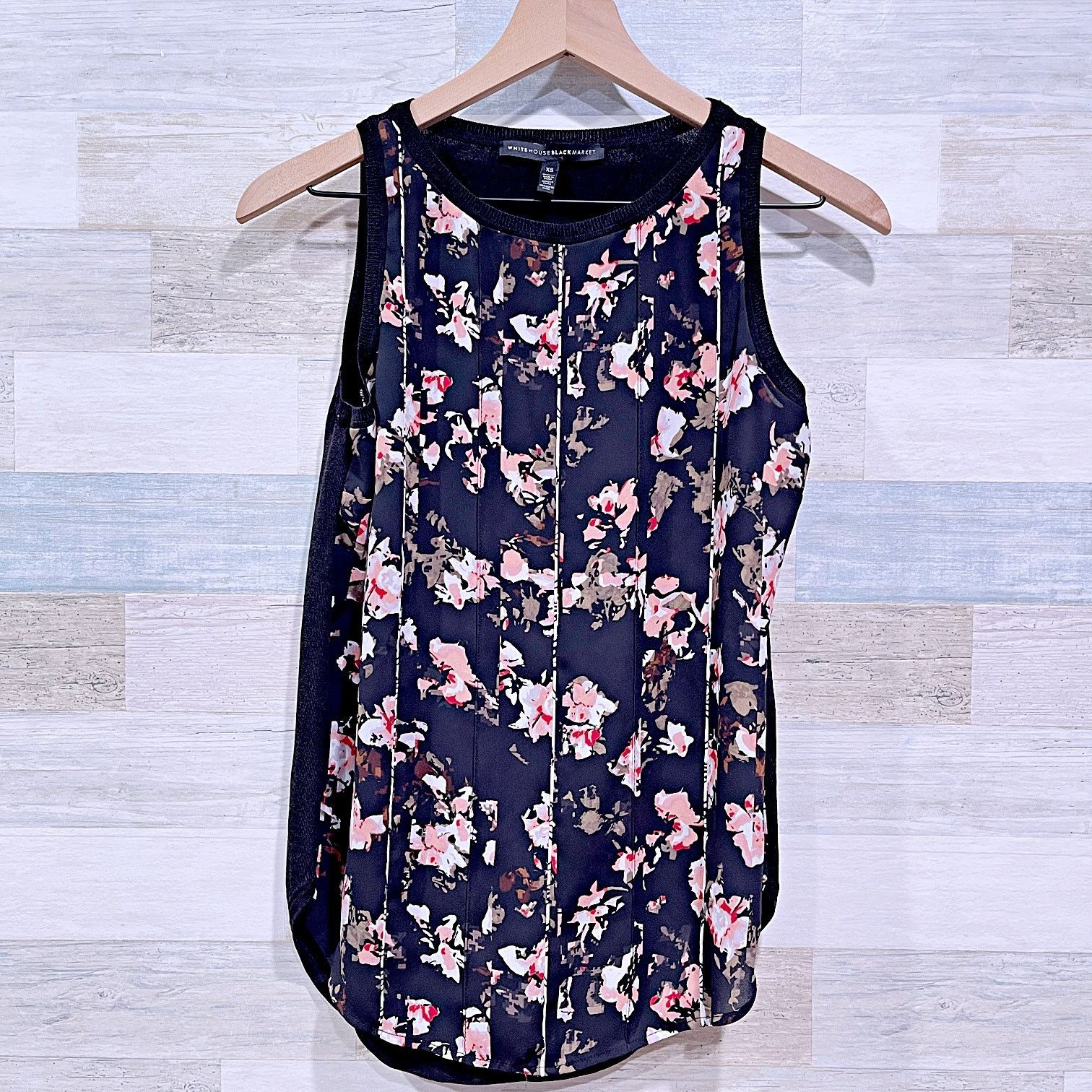 White House Black Market White House Black Market Pleated Mixed Media Tank Womens XS Size XS / US 0-2 / IT 36-38 - 1 Thumbnail