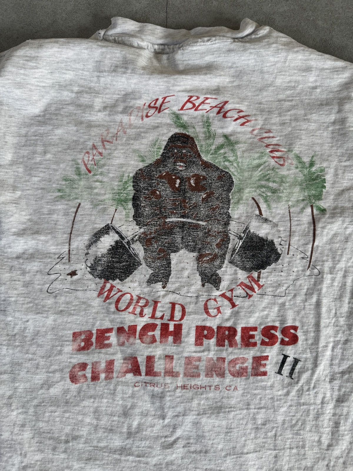 Other *RARE* VINTAGE 90s TEE WORLD GYM BENCH PRESS GORILLA Size US XL / EU 56 / 4 - 2 Thumbnail
