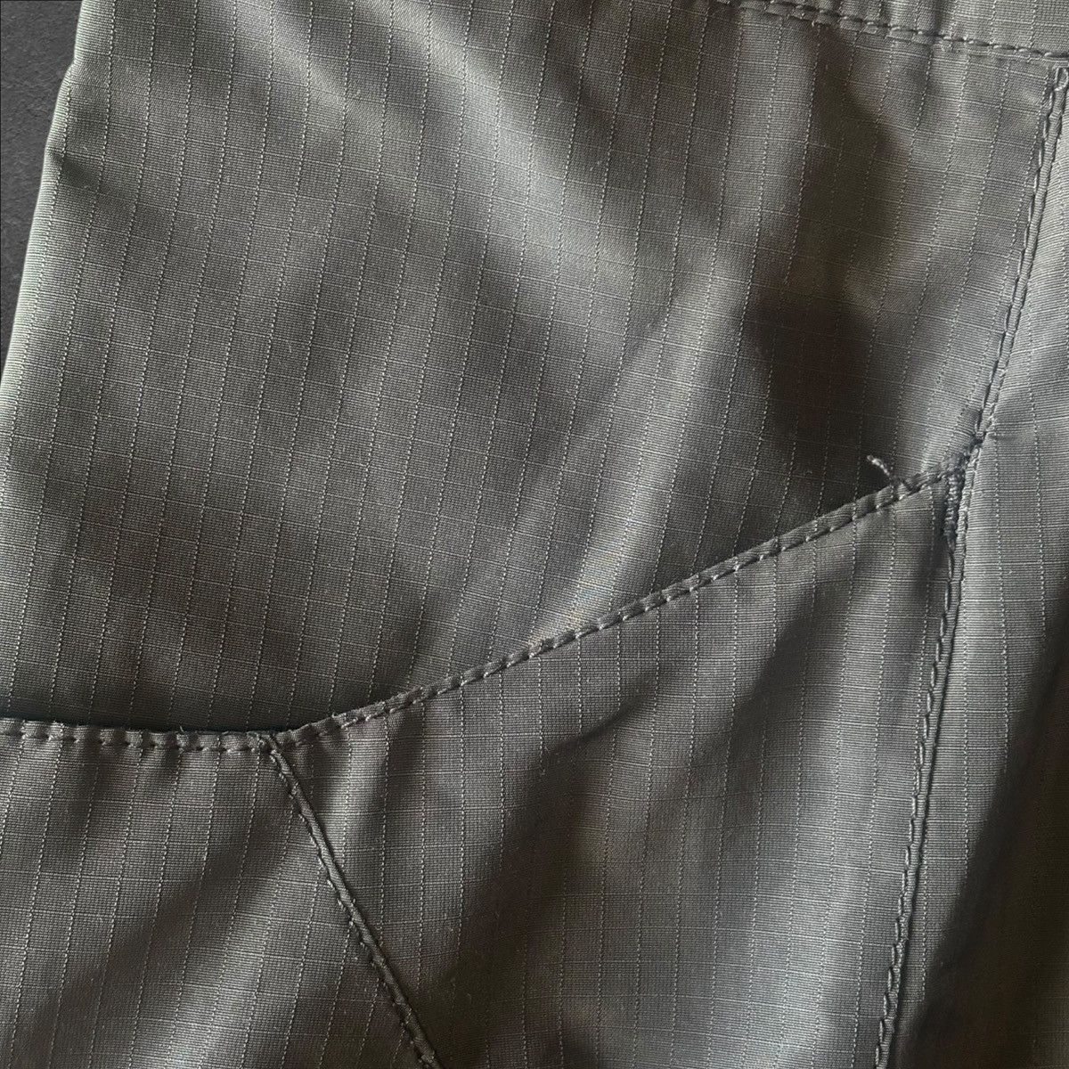 Dior CHRISTIAN DIOR NYLON CARGO PANTS SIZE 50 Size US 36 / EU 52 - 5 Thumbnail
