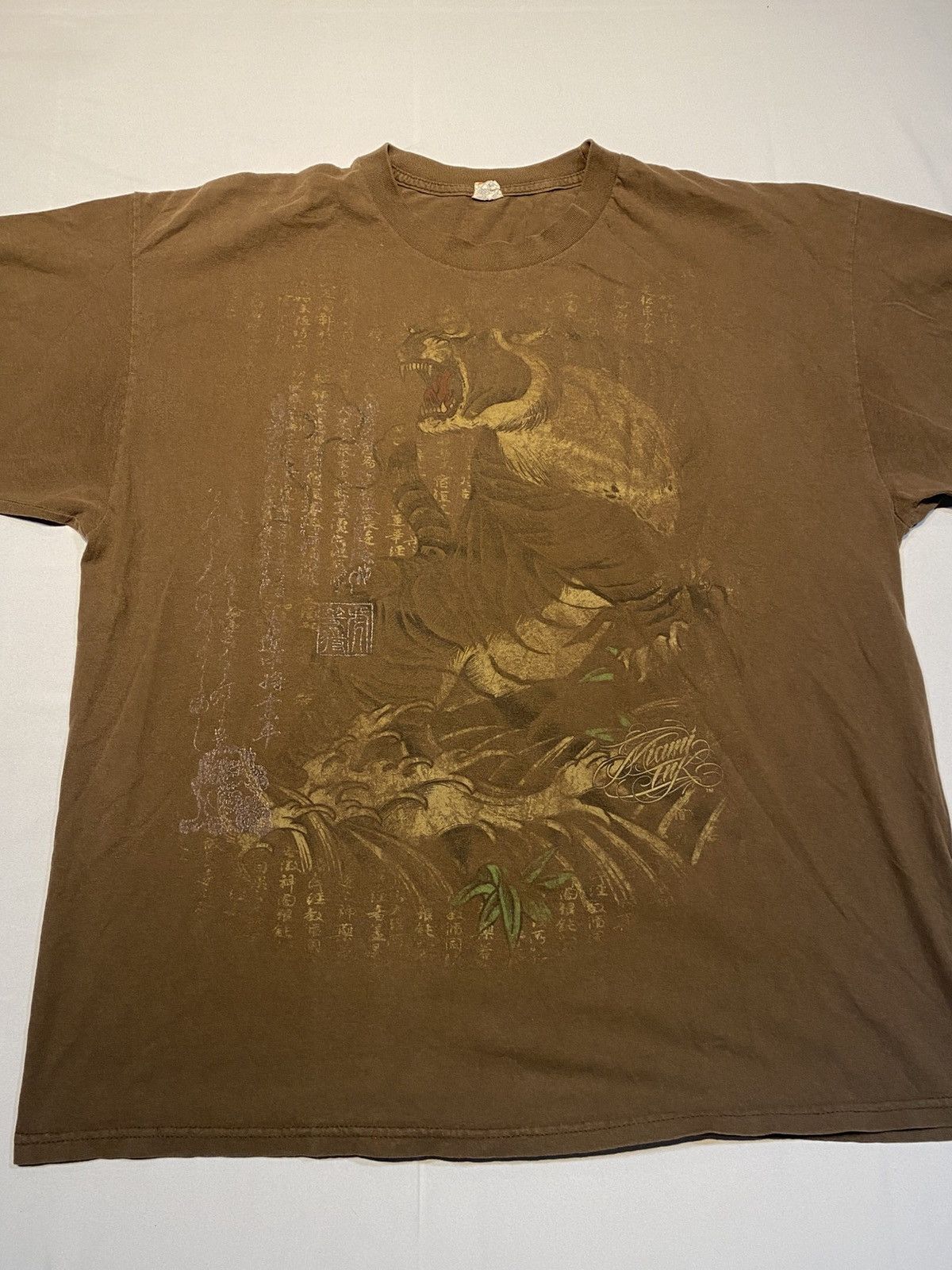 Japanese Brand Vintage Japanese Style Tribal Graphic Tee Size US XL / EU 56 / 4 - 2 Thumbnail