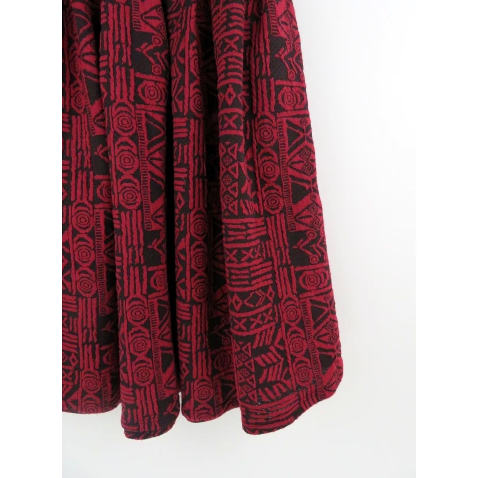 Vintage VINTAGE? No. LuLaRoe Aztec Amelia Dress XXS Jacquard Black Red Zip Back Fit & Flare Sleeves: Short, Cap, A-Line Womens 2XS Knee-Length Pockets, House? Size XXS / US 00 / IT 34 - 3 Thumbnail