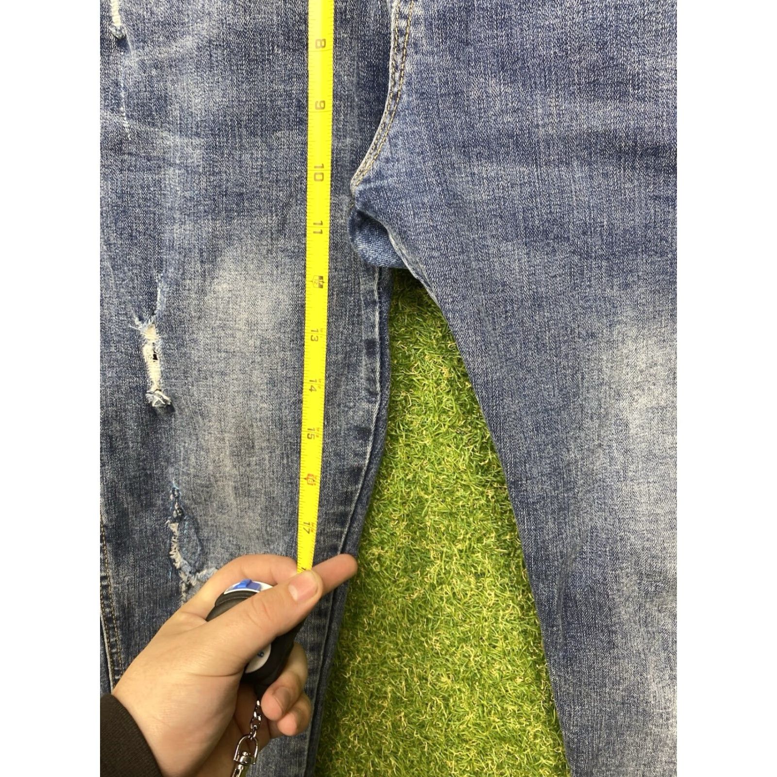 YoungLA YOUNGLA Jeans Mens Slim Fit 32x32 Blue Distressed Medium Wash Y2K Size US 32 / EU 48 - 6 Thumbnail