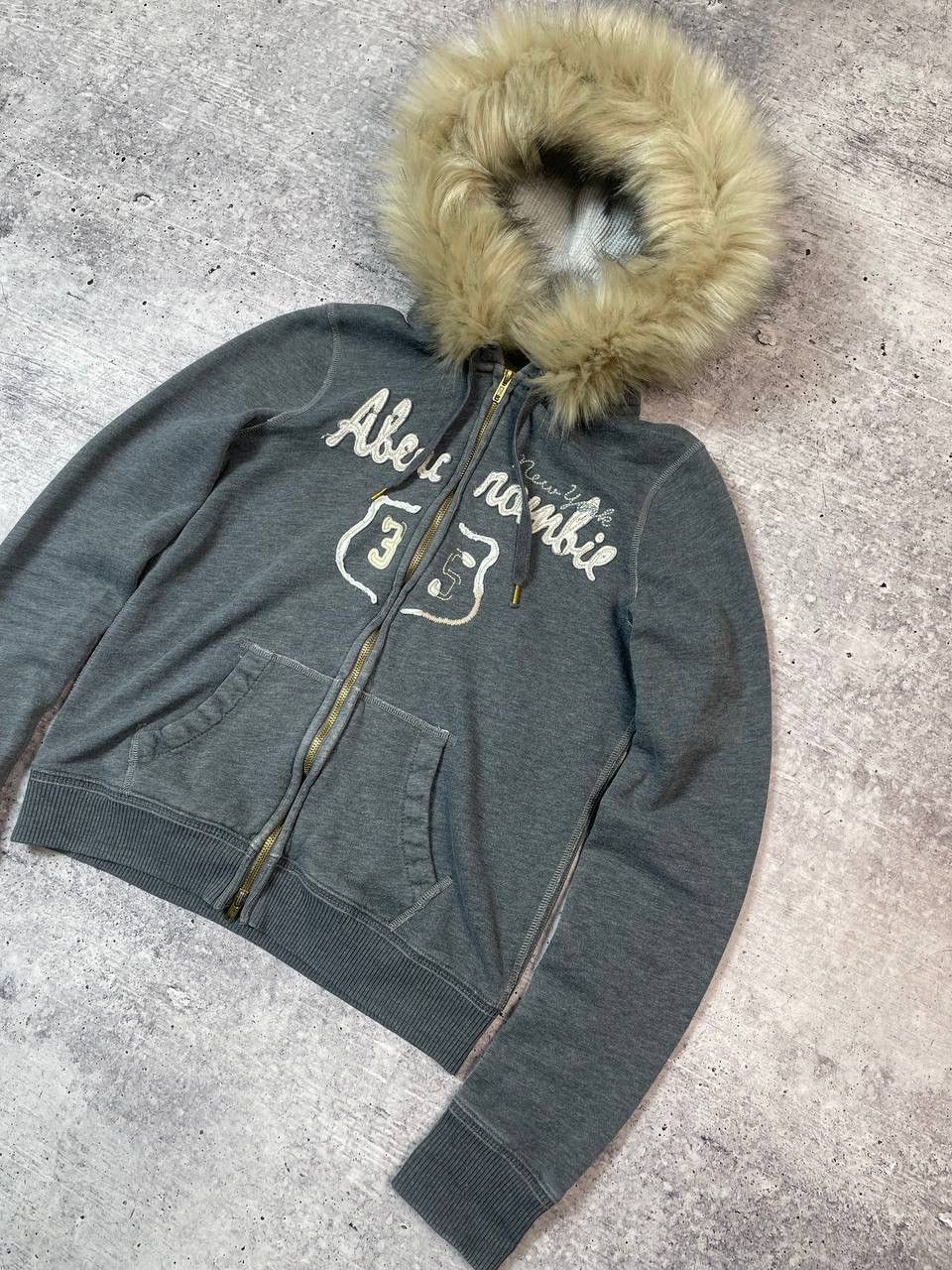 Abercrombie & Fitch Vintage 00s Abercrombie Fitch Faux Fur Zip Up Hoodie Y2K Size M / US 6-8 / IT 42-44 - 3 Thumbnail