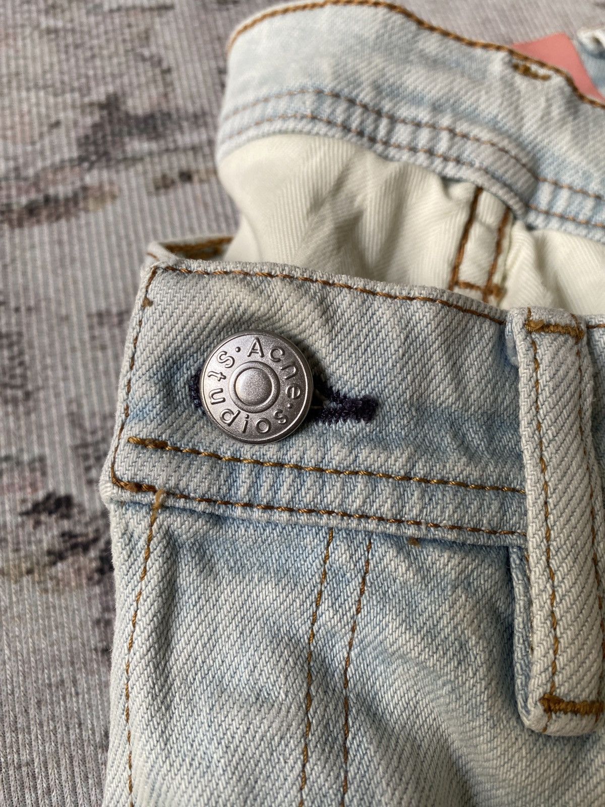 Acne Studios Acne Studios Floragatan Stockholm Light Wash Denim Size US 29 - 18 Thumbnail