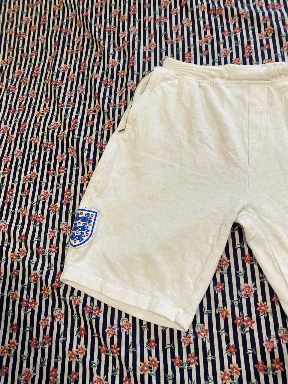 Umbro Vintage 90s Umbro shorts streetwear logo style Size US 30 / EU 46 - 2 Thumbnail