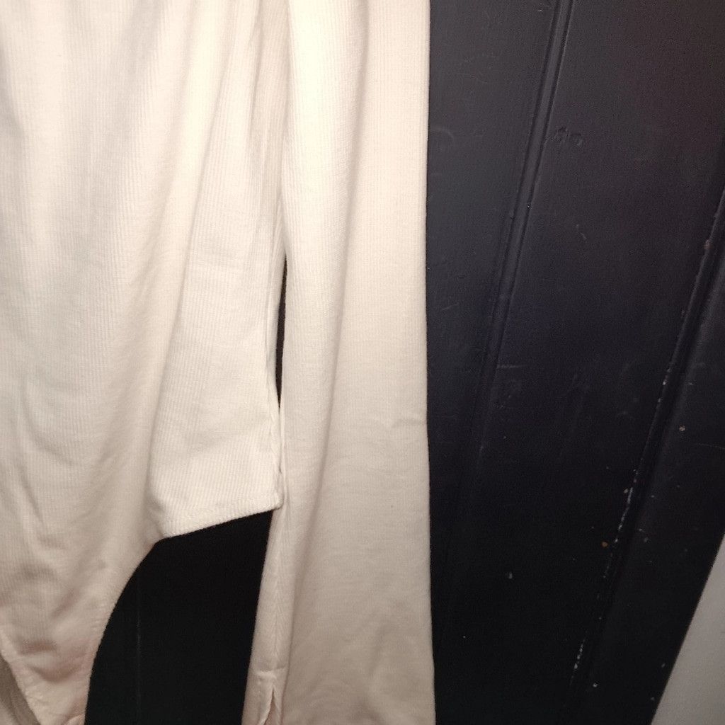 Missguided Missguided Bodysuit W/Bell sleeves, off-white, S 6,NWOT Size M / US 6-8 / IT 42-44 - 3 Thumbnail