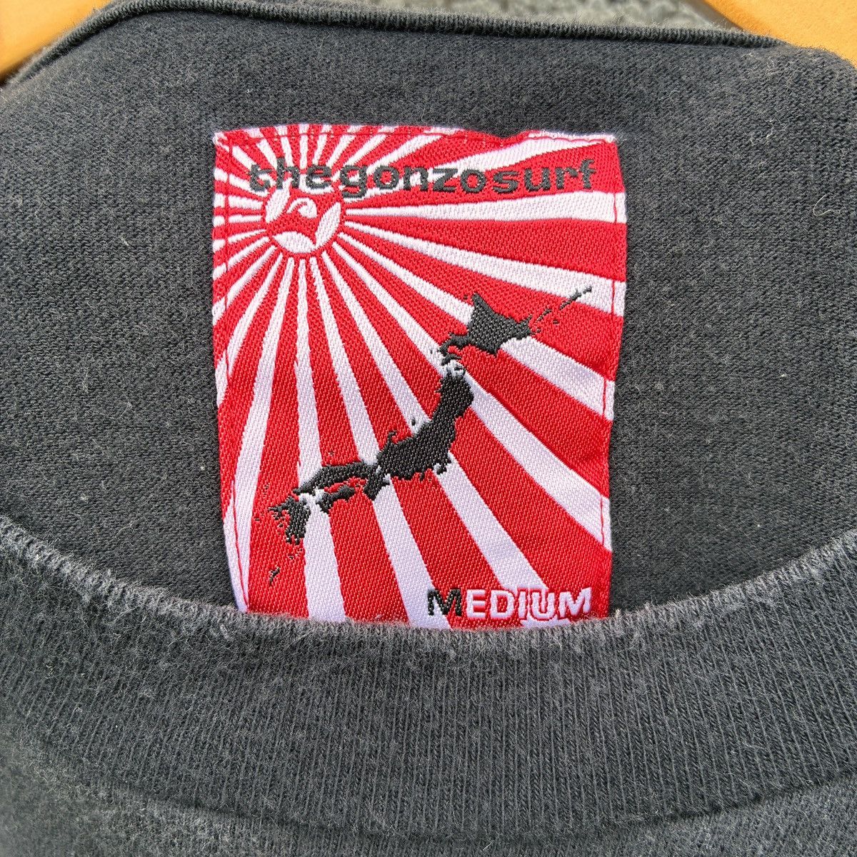 Japanese Brand × Vintage Vintage Gonzo Surf Chigasaki Riders Black T-Shirt Size US M / EU 48-50 / 2 - 7 Thumbnail