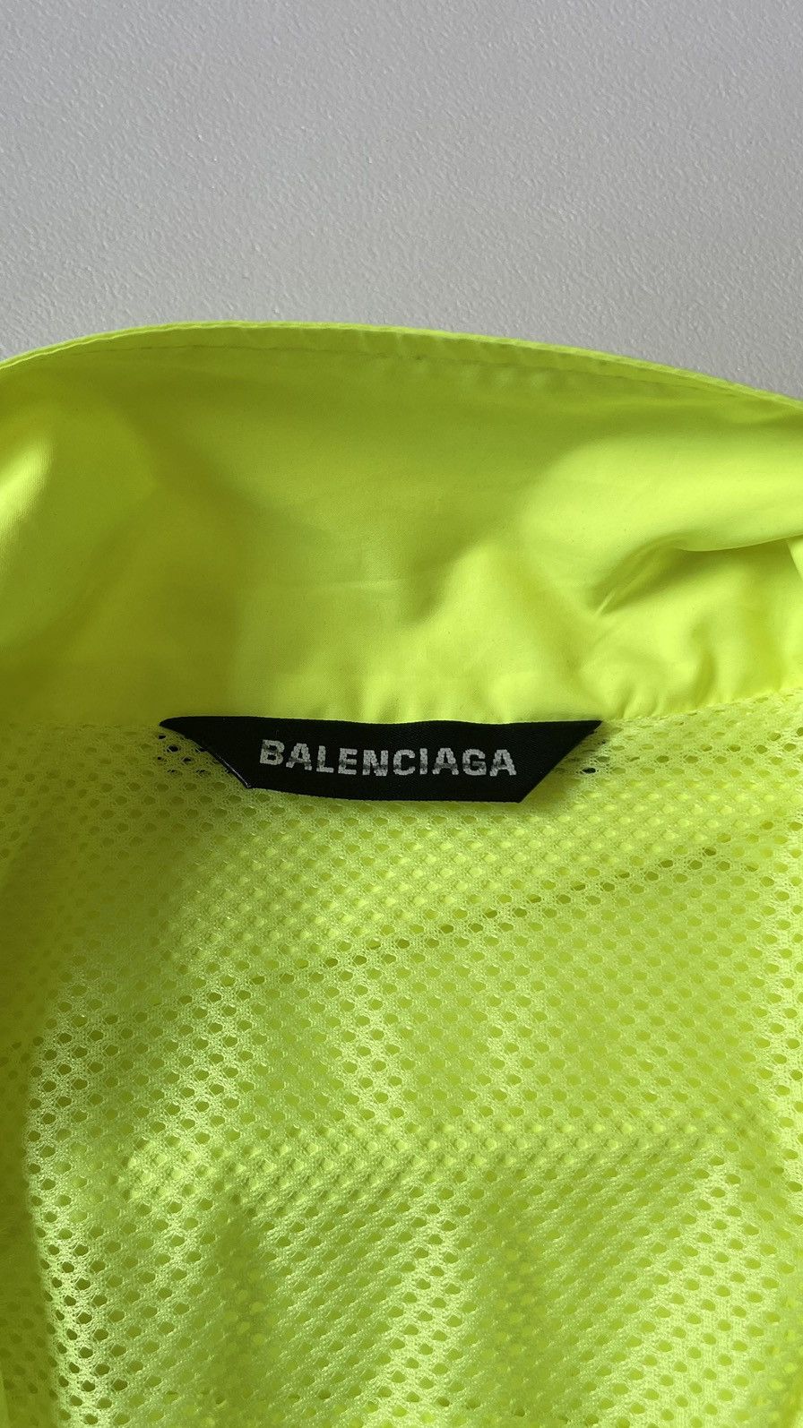 Balenciaga S/S 20 Neon Yellow ‘B’ Logo Track Jacket Size US M / EU 48-50 / 2 - 5 Thumbnail