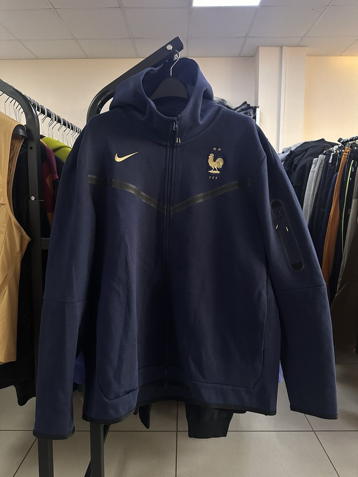 Nike Nike tech fleece soccer zip hoodie France size XXL New! Size US XXL / EU 58 / 5 - 2 Thumbnail