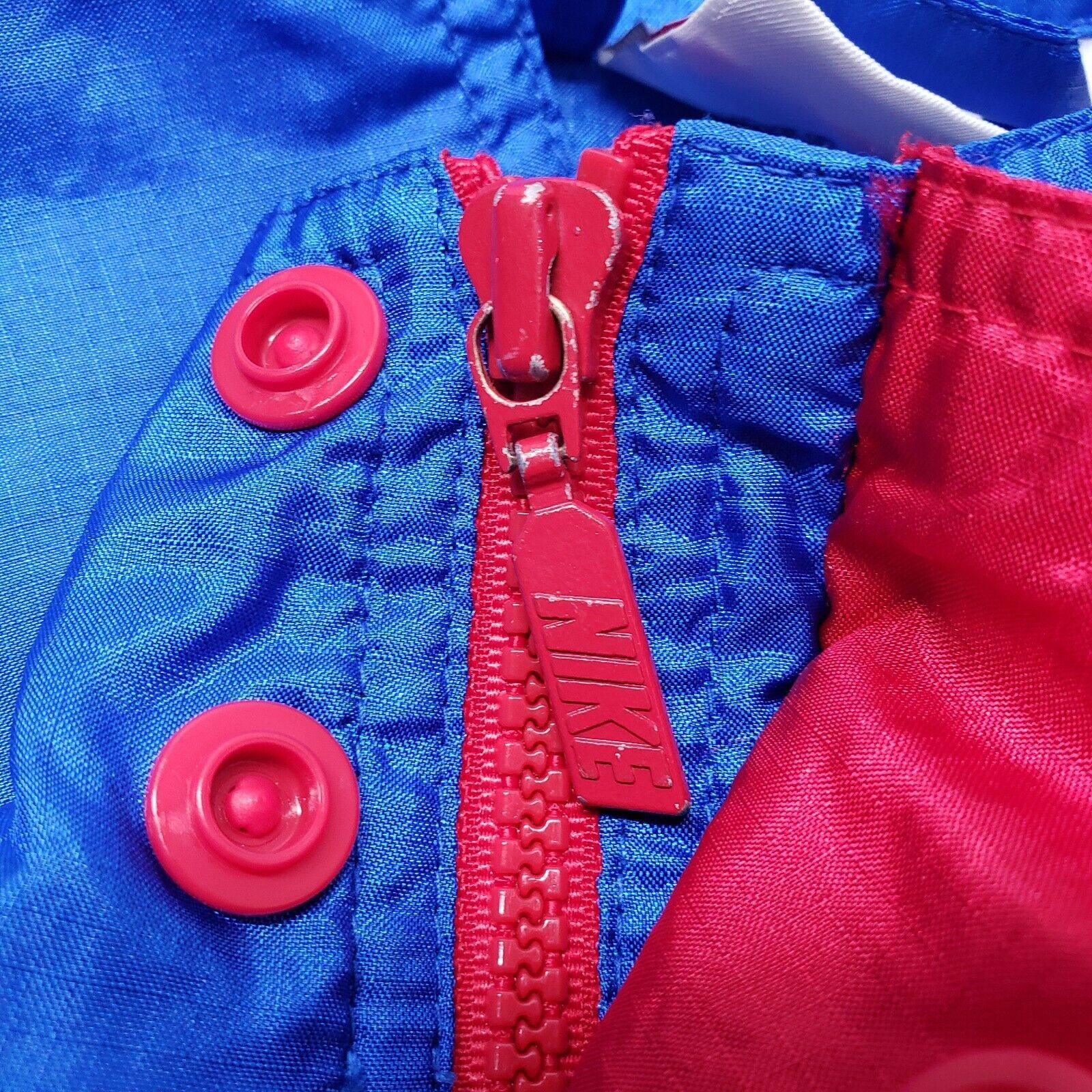Nike Vintage Nike Windbreaker Jacket Men Large Red Blue Spiderman Size US L / EU 52-54 / 3 - 7 Thumbnail