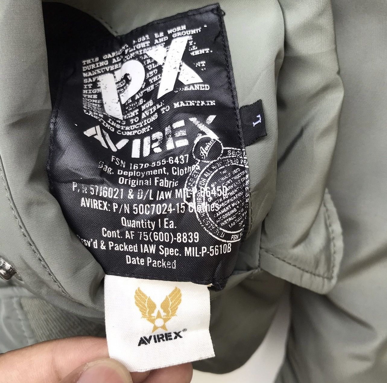 Avirex 🔥RARE🔥 VINTAGE AVIREX US AIRFORCE REVESIBLE BOMBER JACKET Size US M / EU 48-50 / 2 - 3 Thumbnail