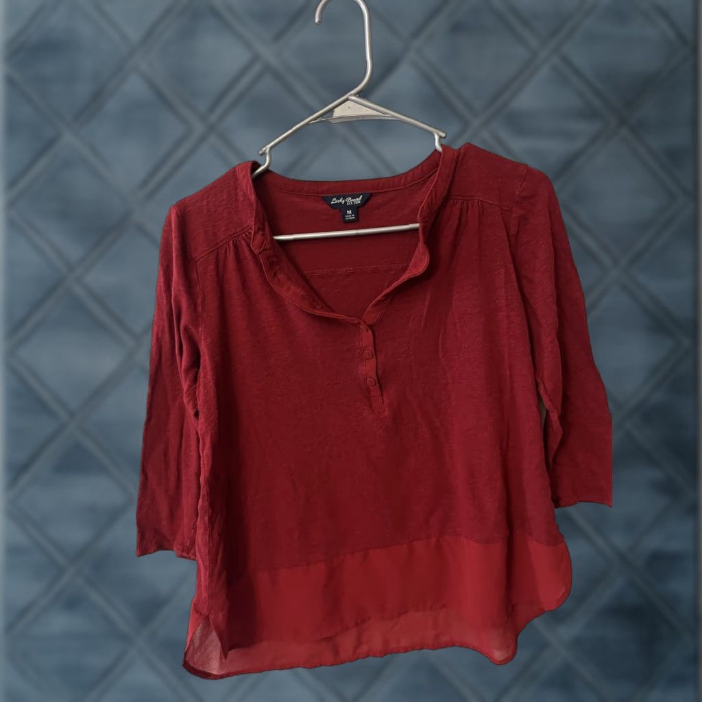 Lucky Brand Lucky Brand Linen Blend Textured Henley 3/4 Sleeve Top Womens Size M Red Shirt Blouse Casual Workwear Womens Modern Basic Size M / US 6-8 / IT 42-44 - 1 Thumbnail