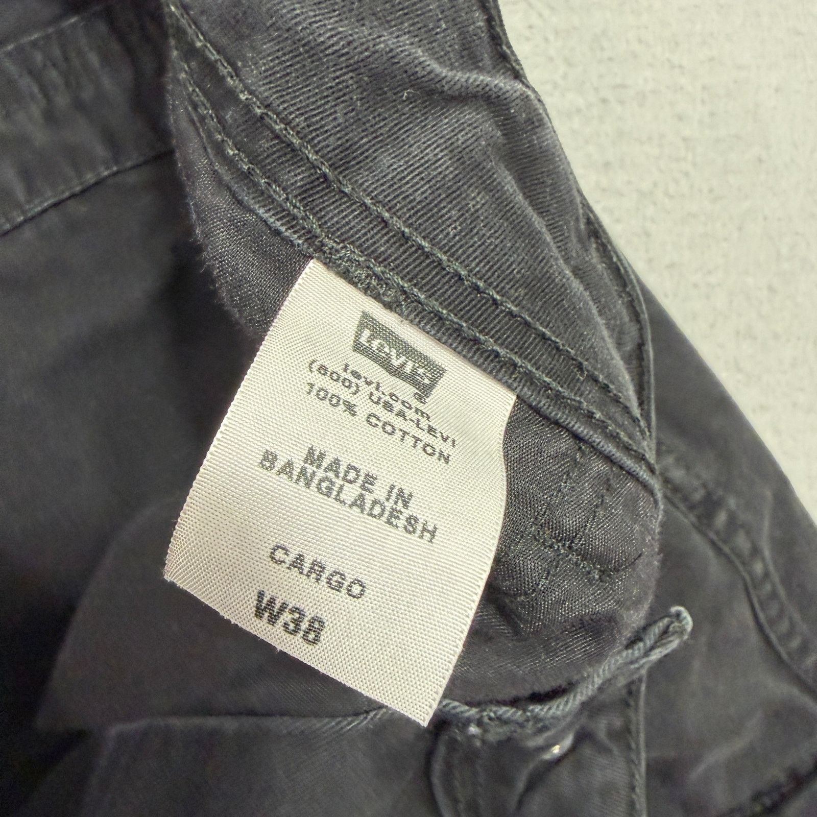 Levi's Vintage Levis Cargo Shorts 38 Black 12" Inseam Paratrooper Size US 38 / EU 54 - 6 Thumbnail