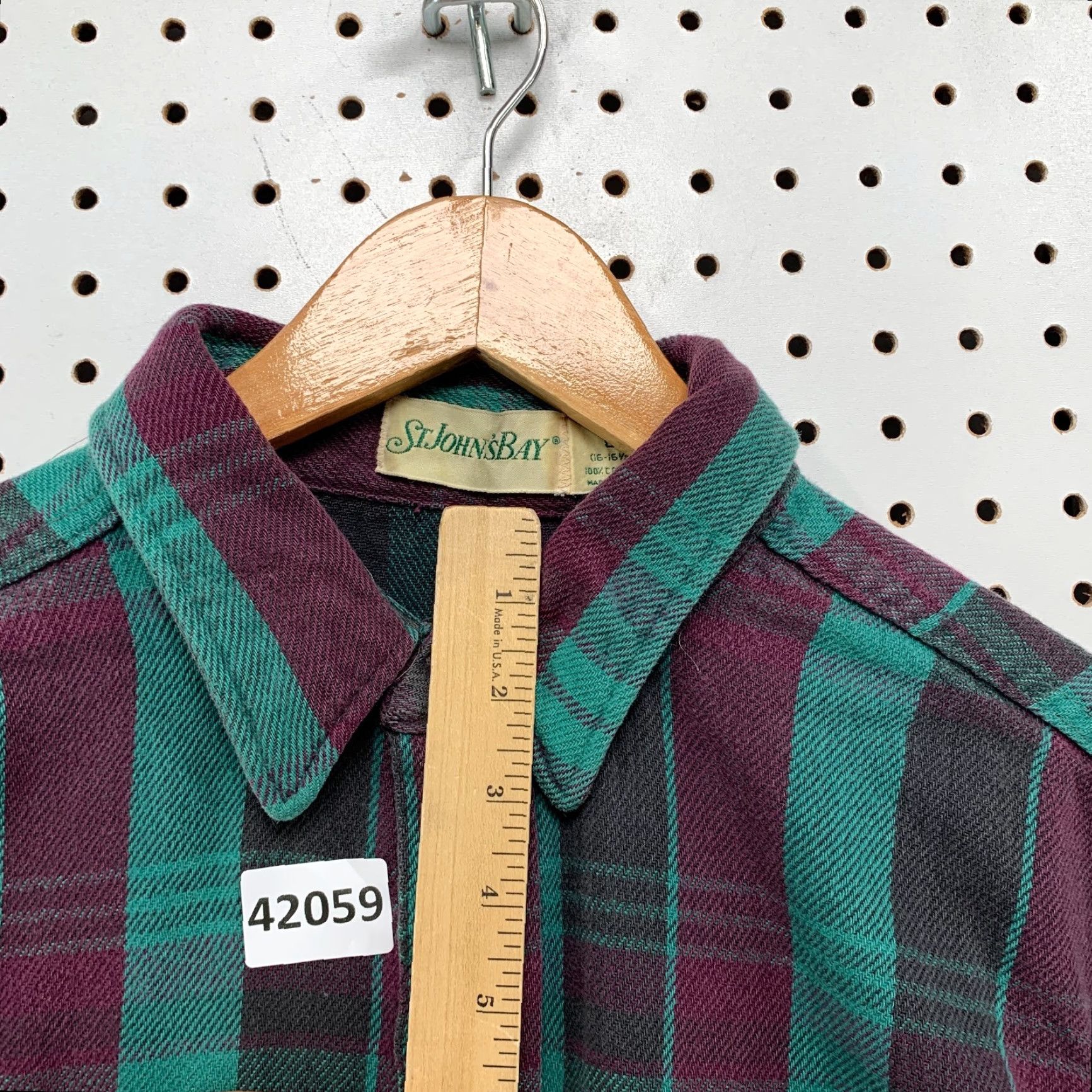 Vintage Vintage St. John Bay Men's Plaid Button-Up Shirt Large Green Purple Casual Cotton Made USA Size US L / EU 52-54 / 3 - 6 Thumbnail