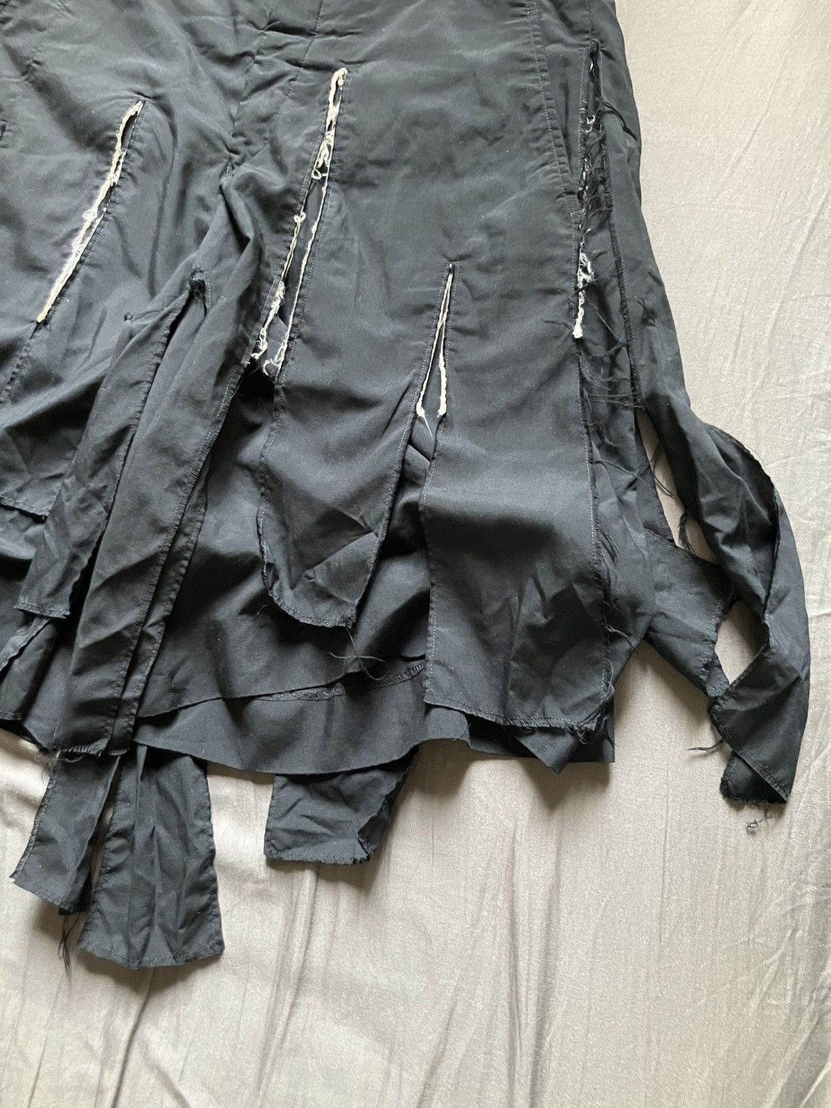 Comme des Garcons Homme Plus Comme Des Garcons Homme Plus SS19 Deconstructed Shorts Size US 30 / EU 46 - 2 Thumbnail