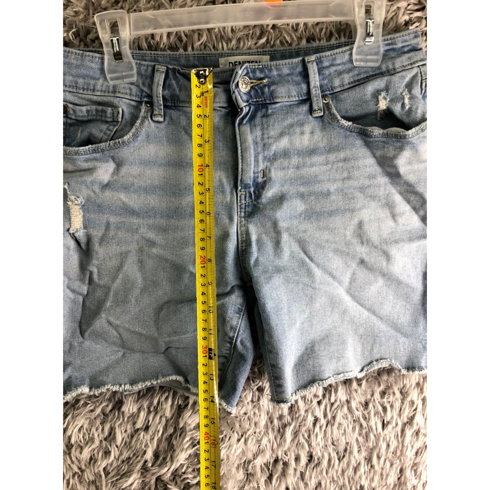 Denizen VINTAGE Denizen Womens 8 Mid Rise Boyfriend Blue Jean Shorts 30" Waist Jeans Denim Cotton City Barbi? Size 30" / US 8 / IT 44 - 3 Thumbnail