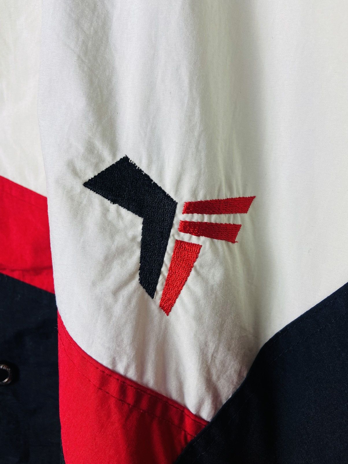Japanese Brand Vintage Tyrolia Windbreaker Jacket Size US XL / EU 56 / 4 - 4 Thumbnail