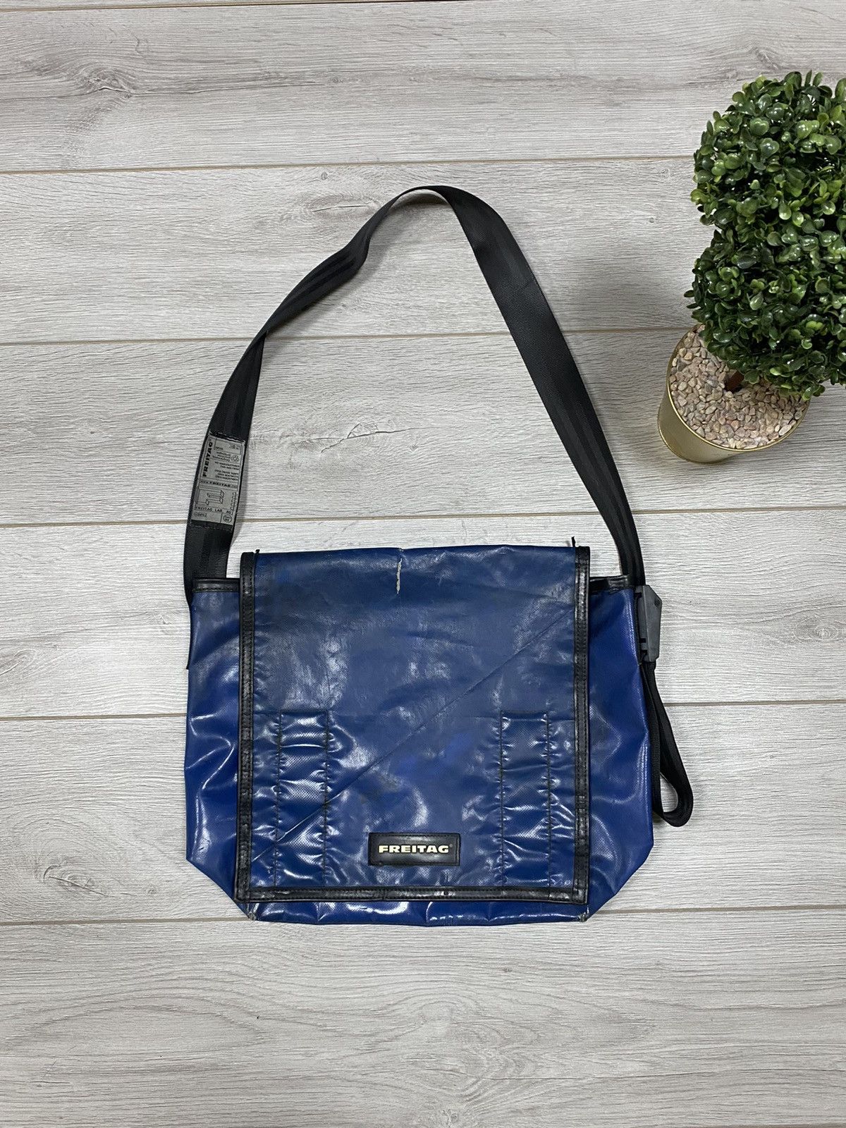 Freitag Freitag recycle ♻️ vintage shoulder bag Zurich Size ONE SIZE - 1 Thumbnail
