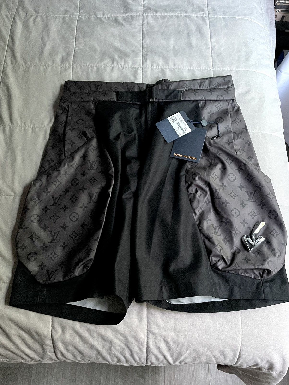 Water reactive Louis Vuitton Monogram board/swim shorts 