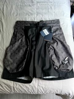 LV Louis Vuitton Caro Luxury All Over Print Shorts Pants For Men in 2023