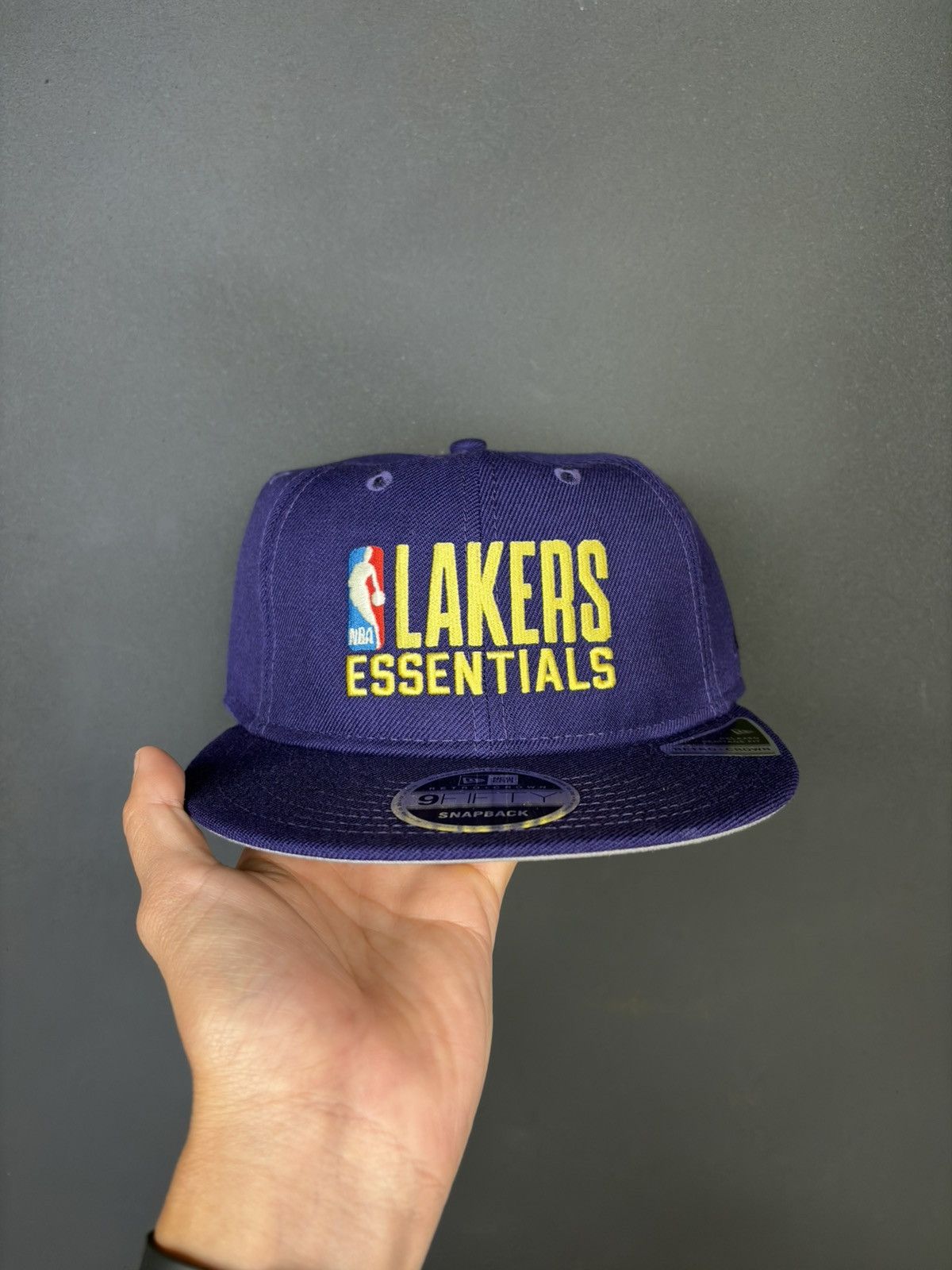 Fear of God × New Era New Era x Fear of God Lakers Essentials Size ONE SIZE - 2 Thumbnail