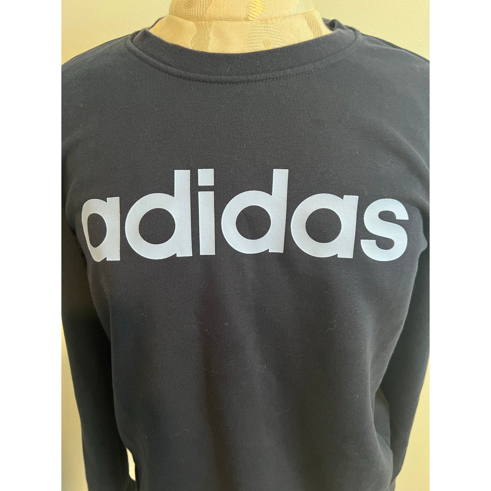 Adidas Adidas Navy Crewneck Sweatshirt Small Size S / US 4 / IT 40 - 2 Thumbnail