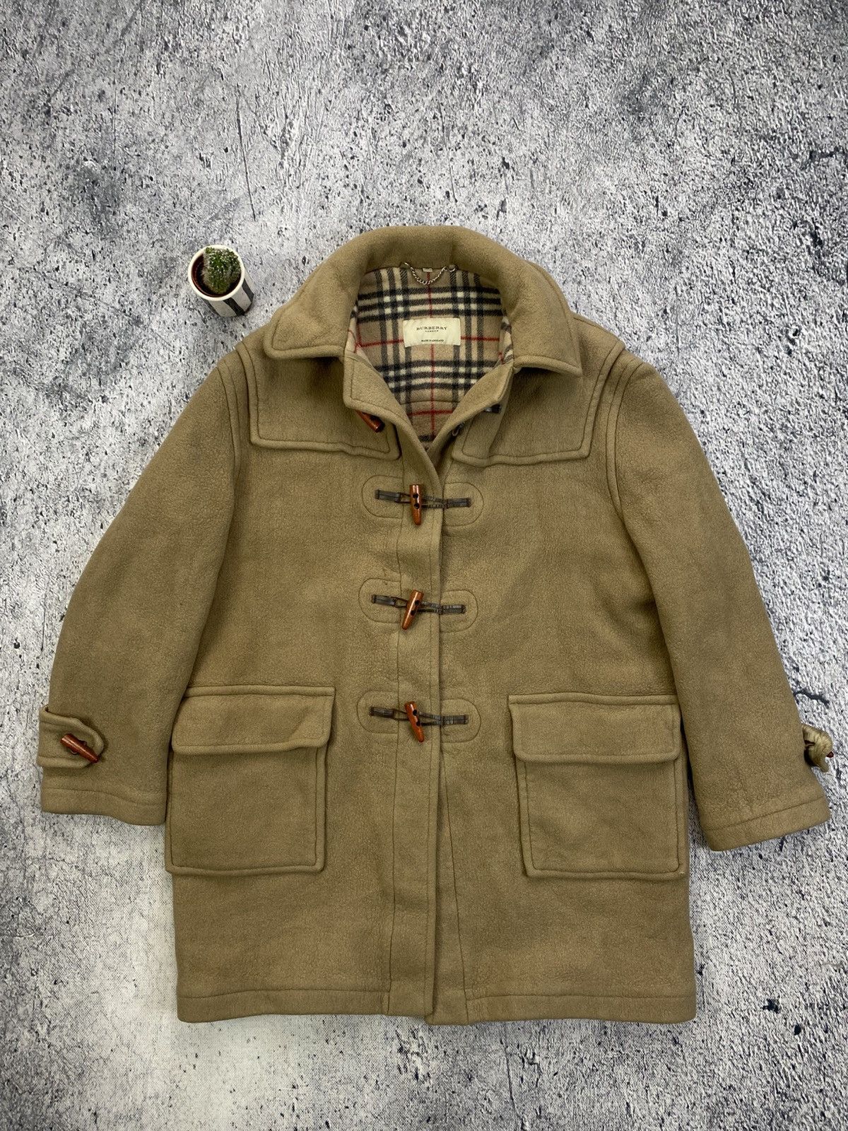 Burberry × Vintage Burberry hevy coat Vintage 90’ Size M / US 6-8 / IT 42-44 - 1 Thumbnail