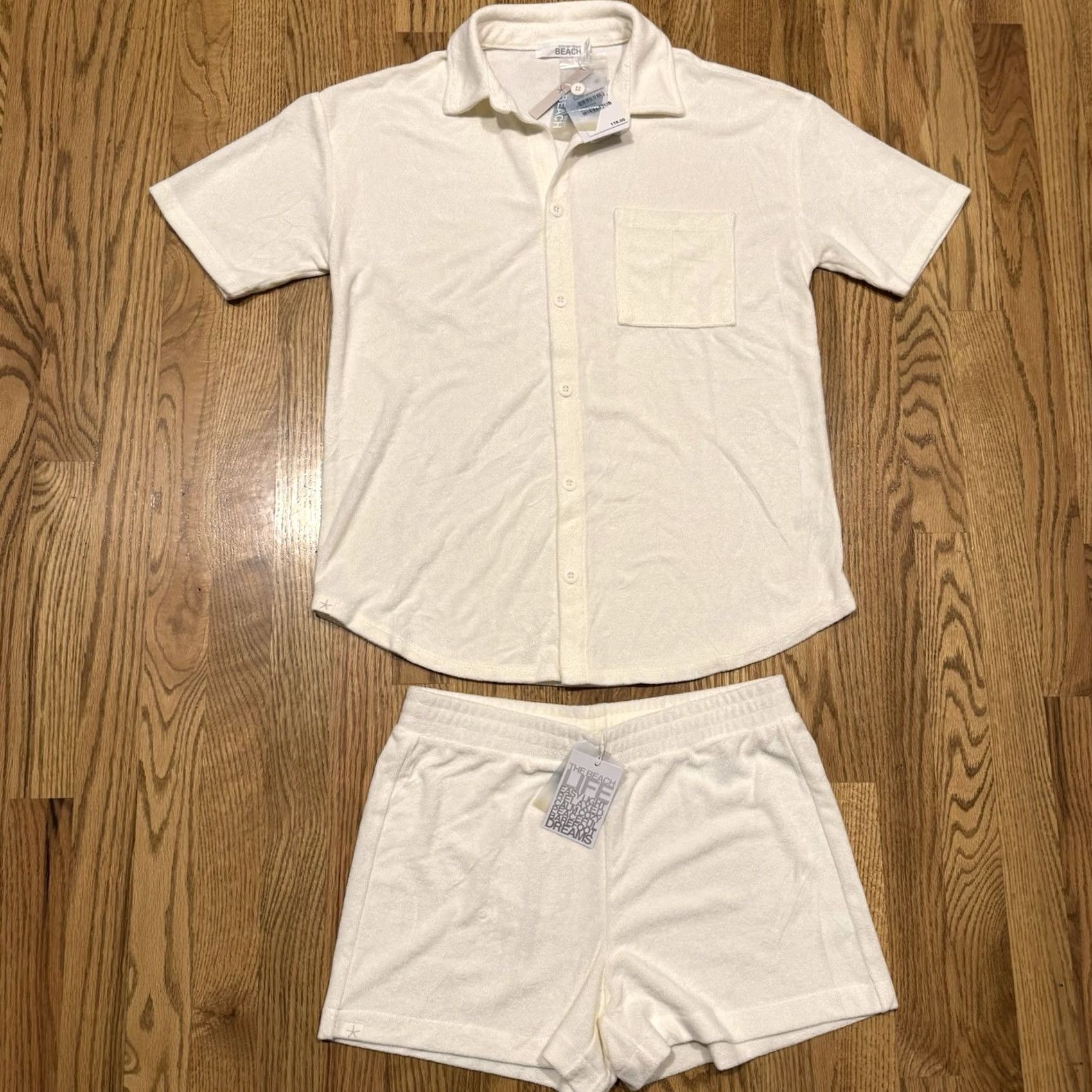 Vintage VINTAGE? No. Barefoot Dreams Shirt Shorts Set Mens S White Beach Lounge Button-Up Short Sleeve Button-Down Dream NWT Size US S / EU 44-46 / 1 - 2 Thumbnail