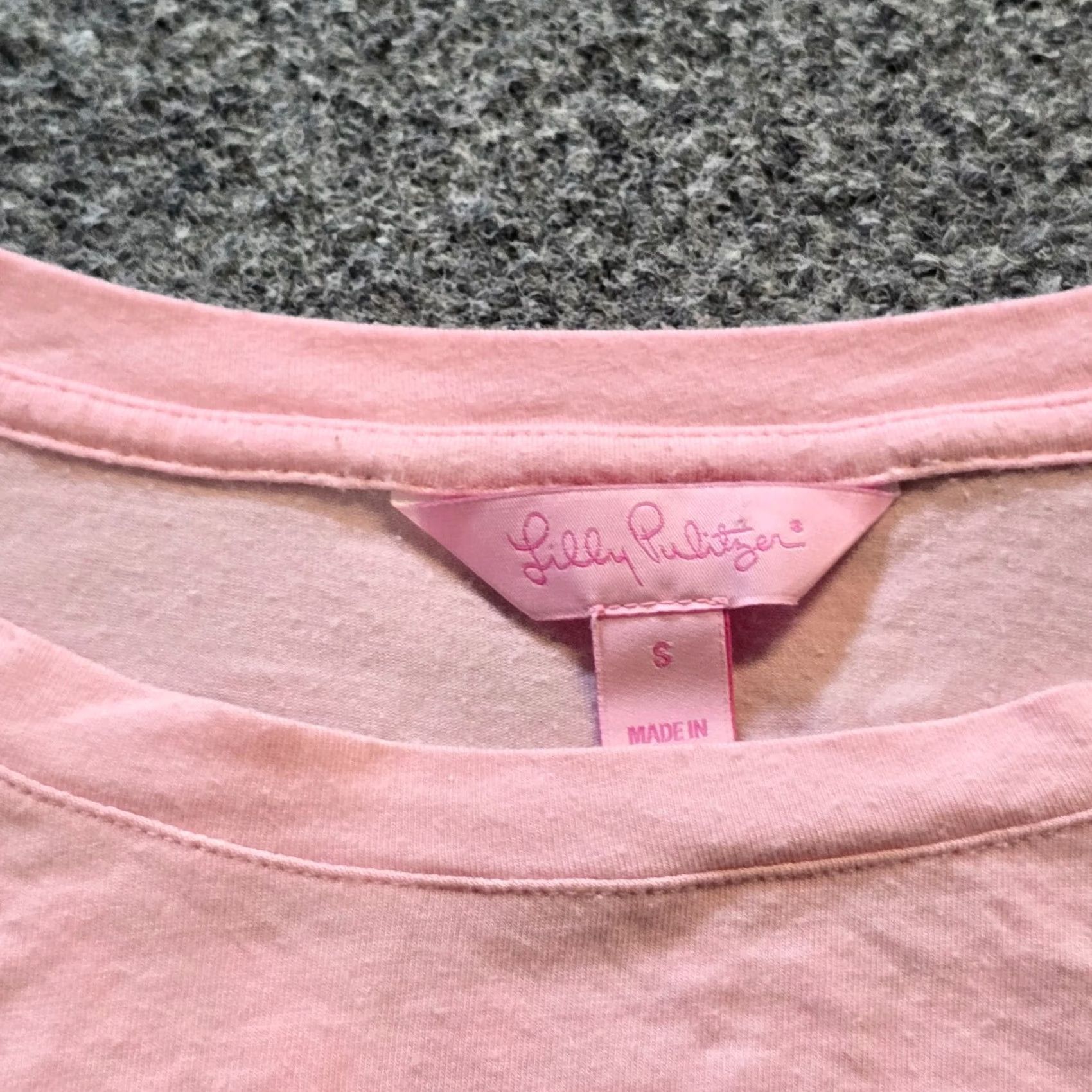 Lilly Pulitzer Lilly Pulitzer Top Womens Size Small Pink Gray Long Sleeve Logo Crew Neck Casual Size S / US 4 / IT 40 - 3 Thumbnail