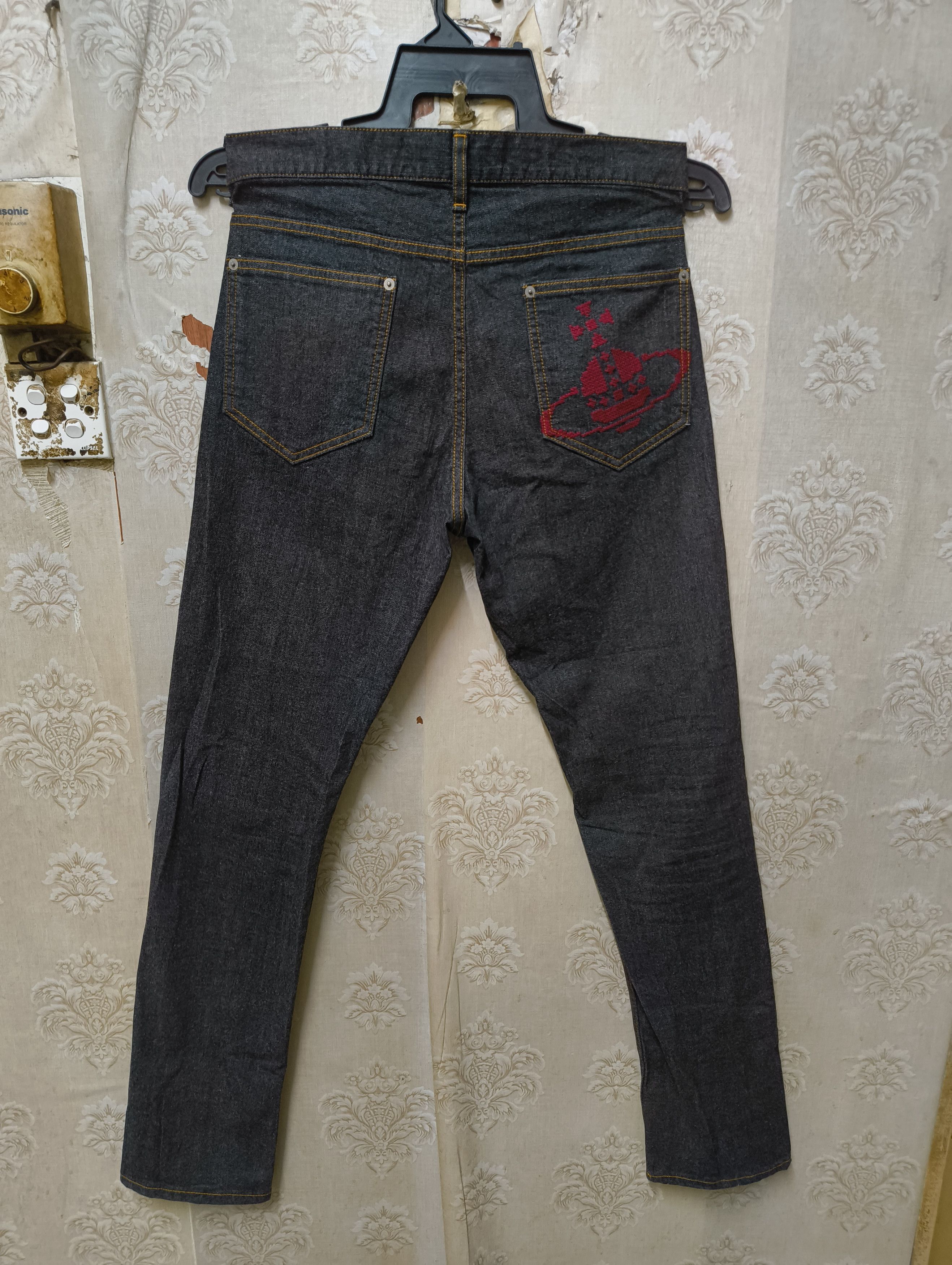 Designer × Vivienne Westwood VIVIANNE WESTWOOD MAN BLACK ORB DENIM Size US 32 / EU 48 - 2 Thumbnail