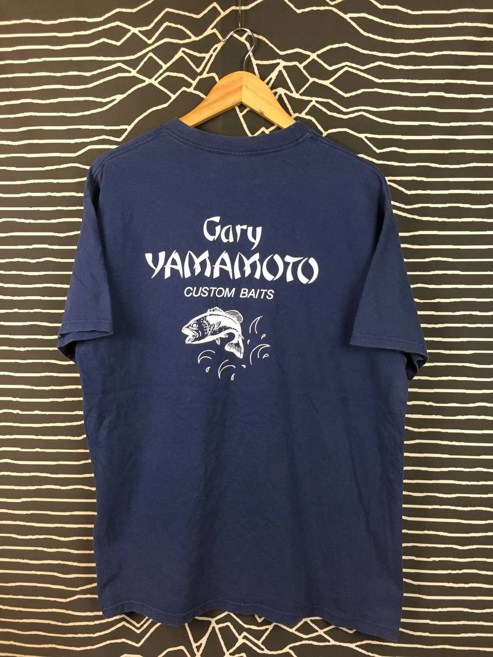 Japanese Brand Gary Yamamoto Custom Baits Big Logo Fishing Apparel Tee Size US L / EU 52-54 / 3 - 1 Thumbnail