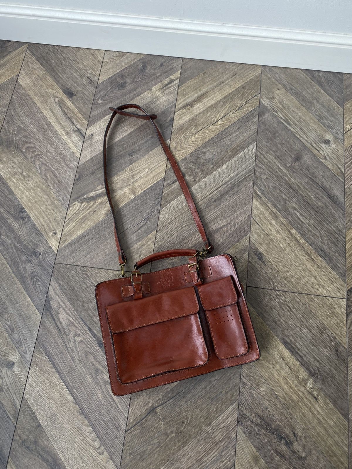Designer Vintage Guelfi Ghibellini Heavy Brown Genuine Leather Bag Size ONE SIZE - 3 Thumbnail