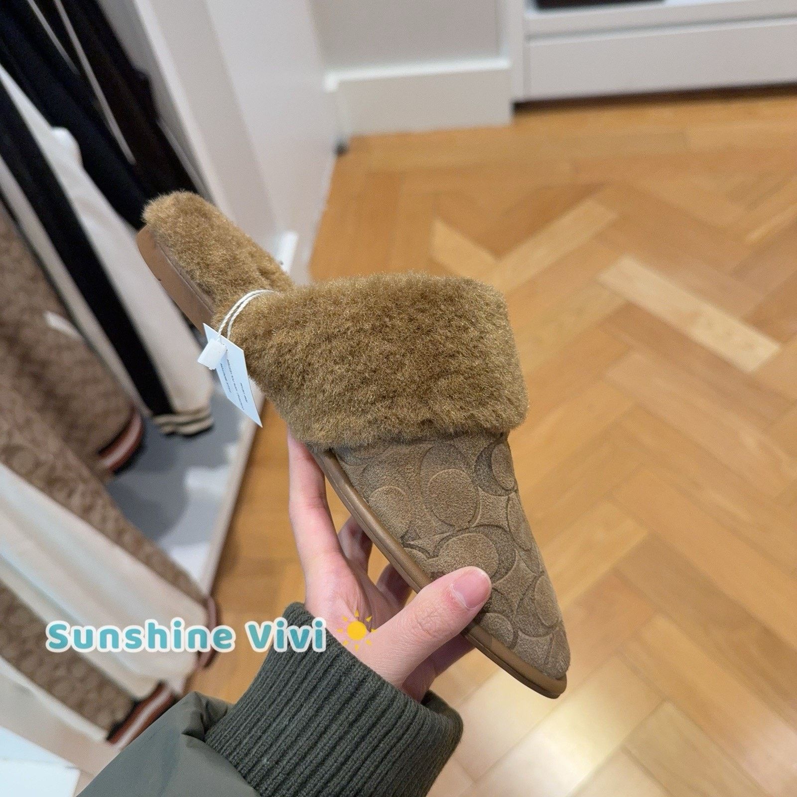 Coach NWT Coach Women Sherpa Flat MuleIn Suede Tobacco CCX65 Size US 5 / IT 35 - 2 Thumbnail