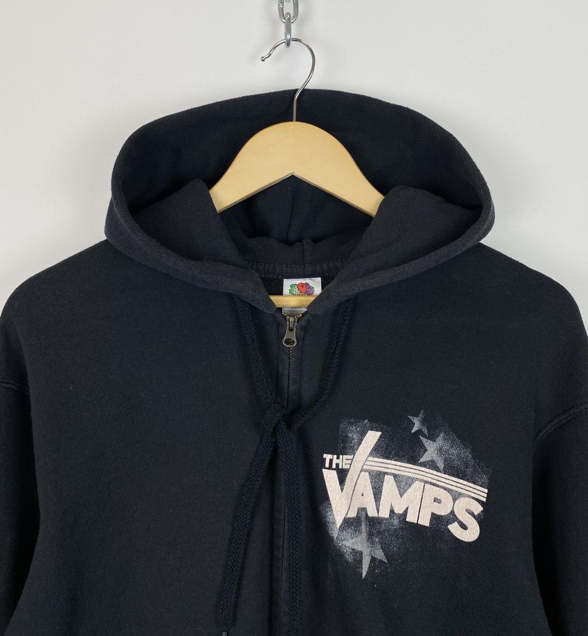 Band Tees The Vamps Full Zip Up Rock Band Hoodie Graphic Black Y2K Top Size US M / EU 48-50 / 2 - 5 Thumbnail