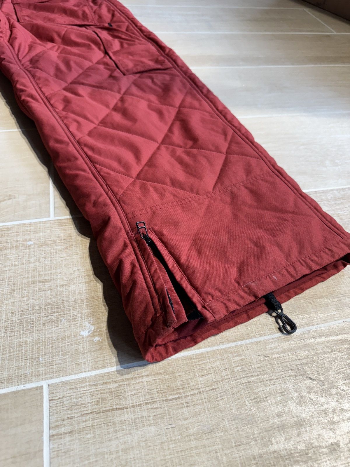 Oakley × Vintage Men’s Oakley Red Quilted Pants Size US 35 - 4 Thumbnail
