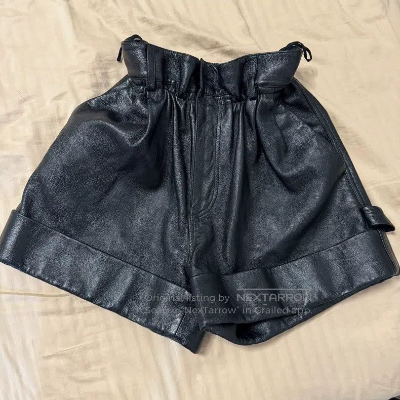 Miu Miu Miu Miu 40 Flower bud leather shorts Size 24" / US 00 / IT 34 - 1 Thumbnail