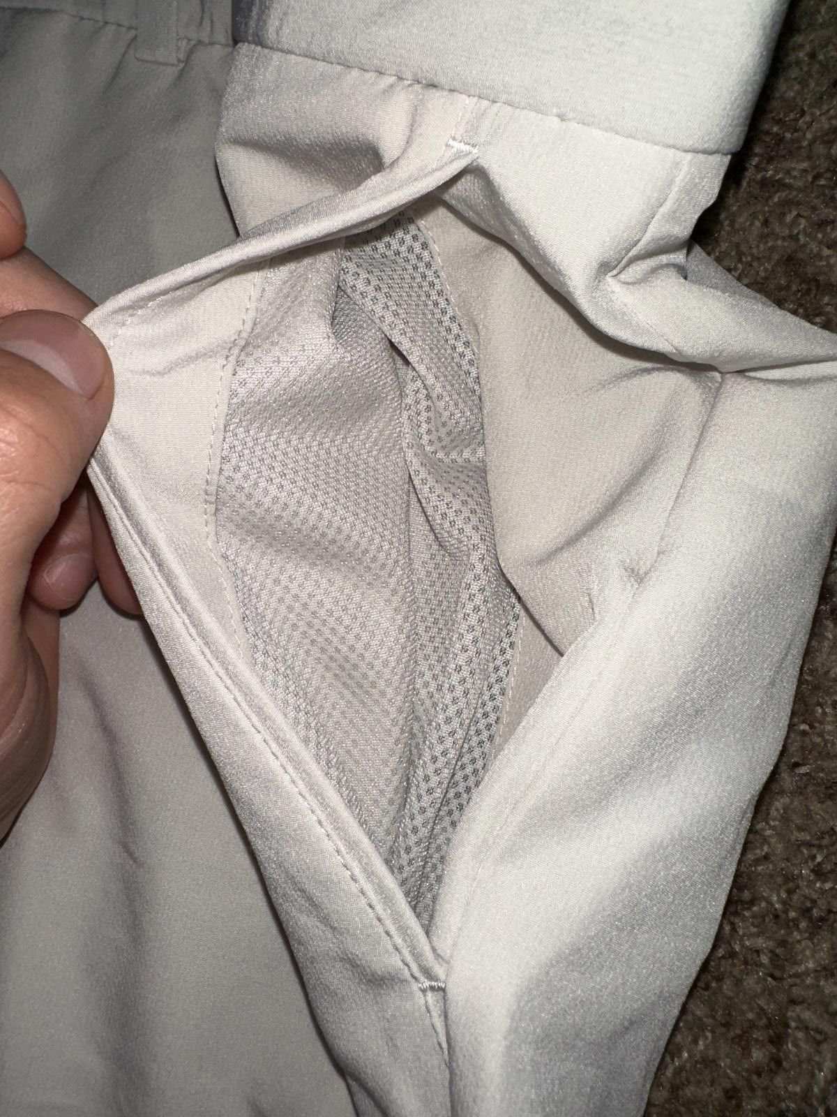 Nike Nike Men's Golf Hybrid Shorts Size US 38 / EU 54 - 2 Thumbnail