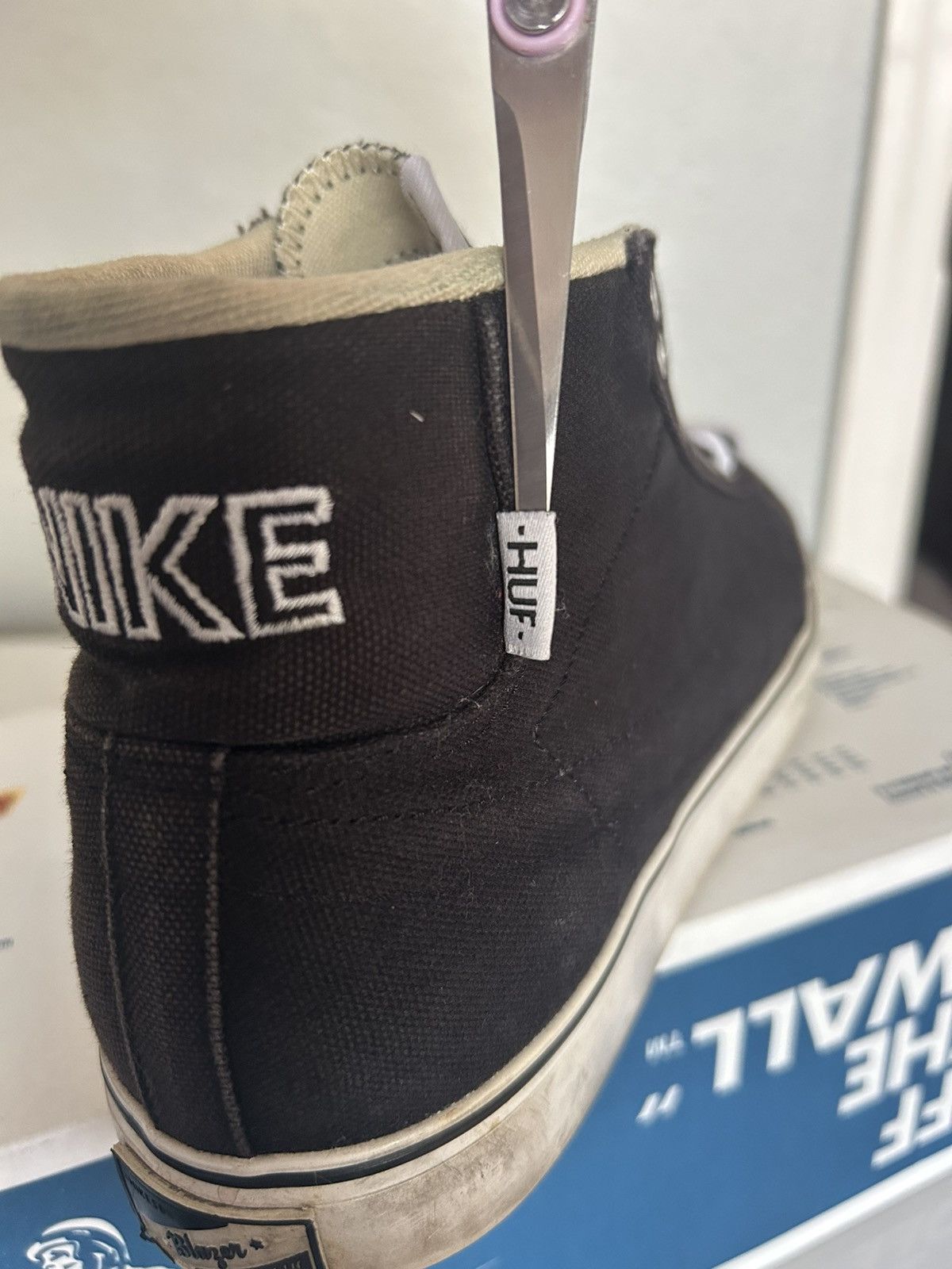 Nike SB Nike SB Huf Blazer Black Canvas 2009 Size US 10 / EU 43 - 6 Thumbnail