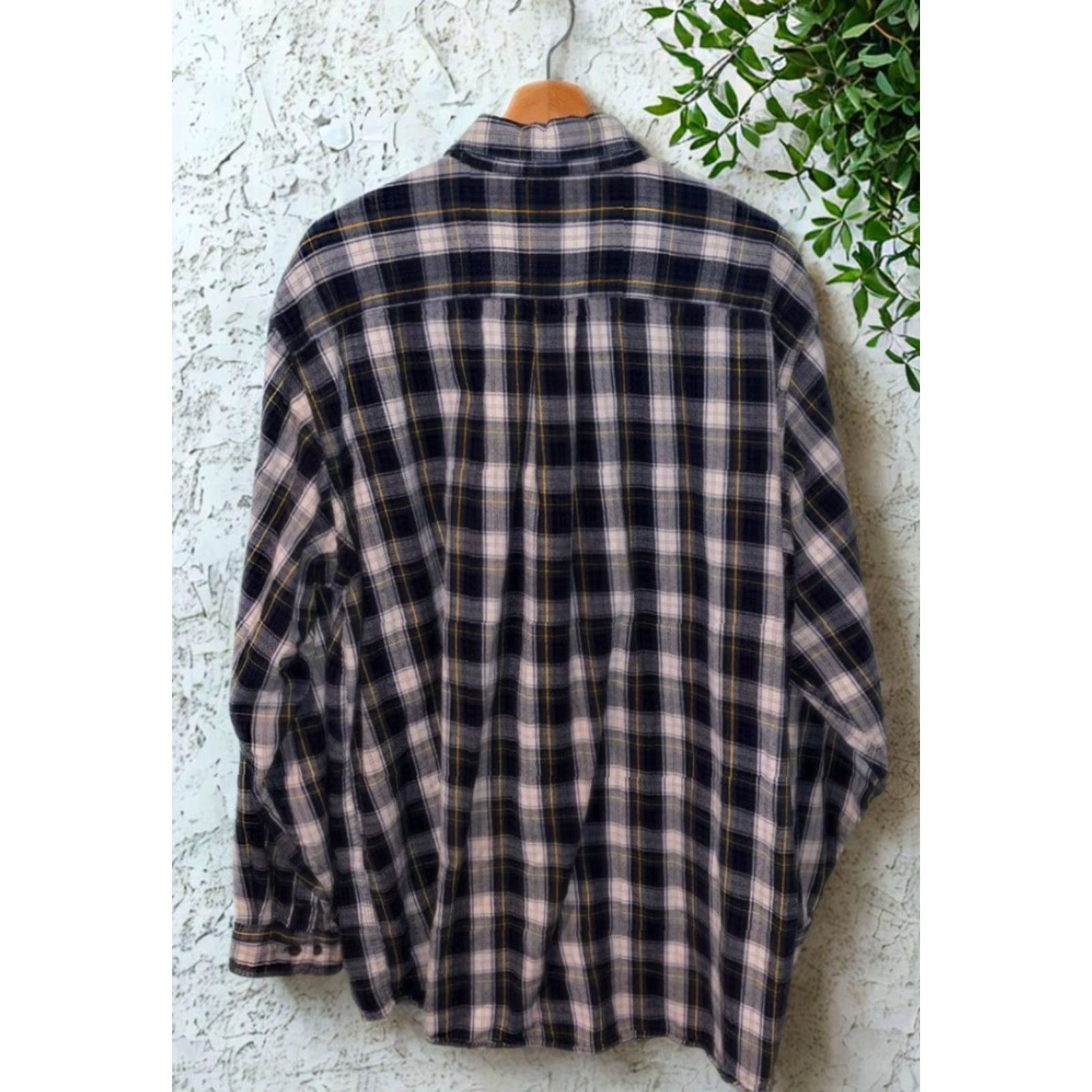Vintage VINTAGE L.L. Bean Traditional Fit Button-Up Shirt 2XLT Tall Black Plaid Cotton 228066 Mens Size US XXL / EU 58 / 5 - 3 Thumbnail