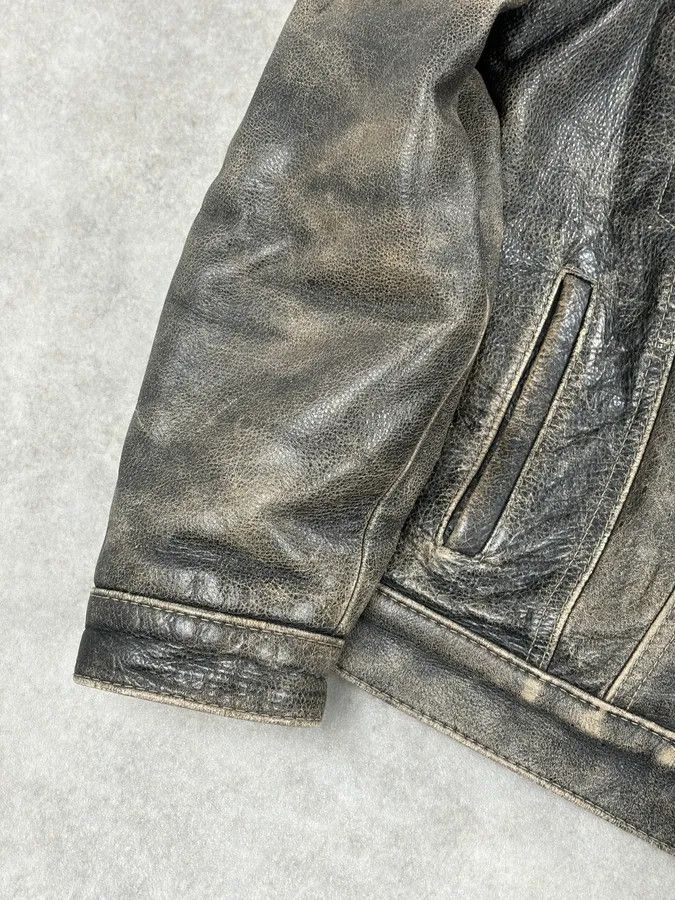Levi's 1990s Levi’s Grey Eroded Leather Buttoned Trucker Jacket Size US M / EU 48-50 / 2 - 9 Thumbnail