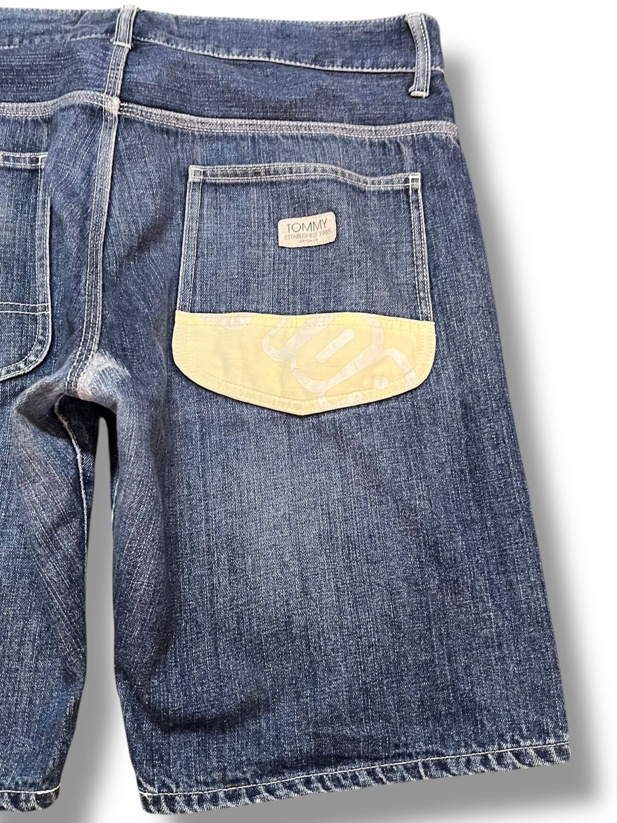 Tommy Jeans Vintage Tommy Shorts Baggy Embroidded Deni Size US 37 - 7 Thumbnail