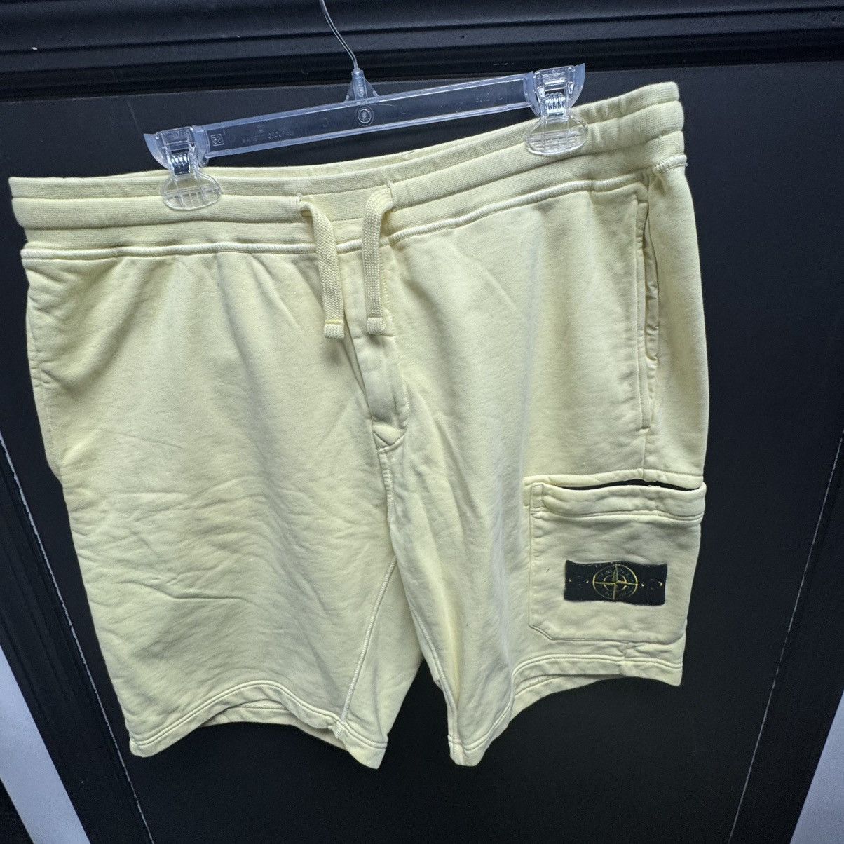 Stone Island Stone Island Compass Patch Track Shorts Yellow Size US 42 / EU 58 - 1 Thumbnail