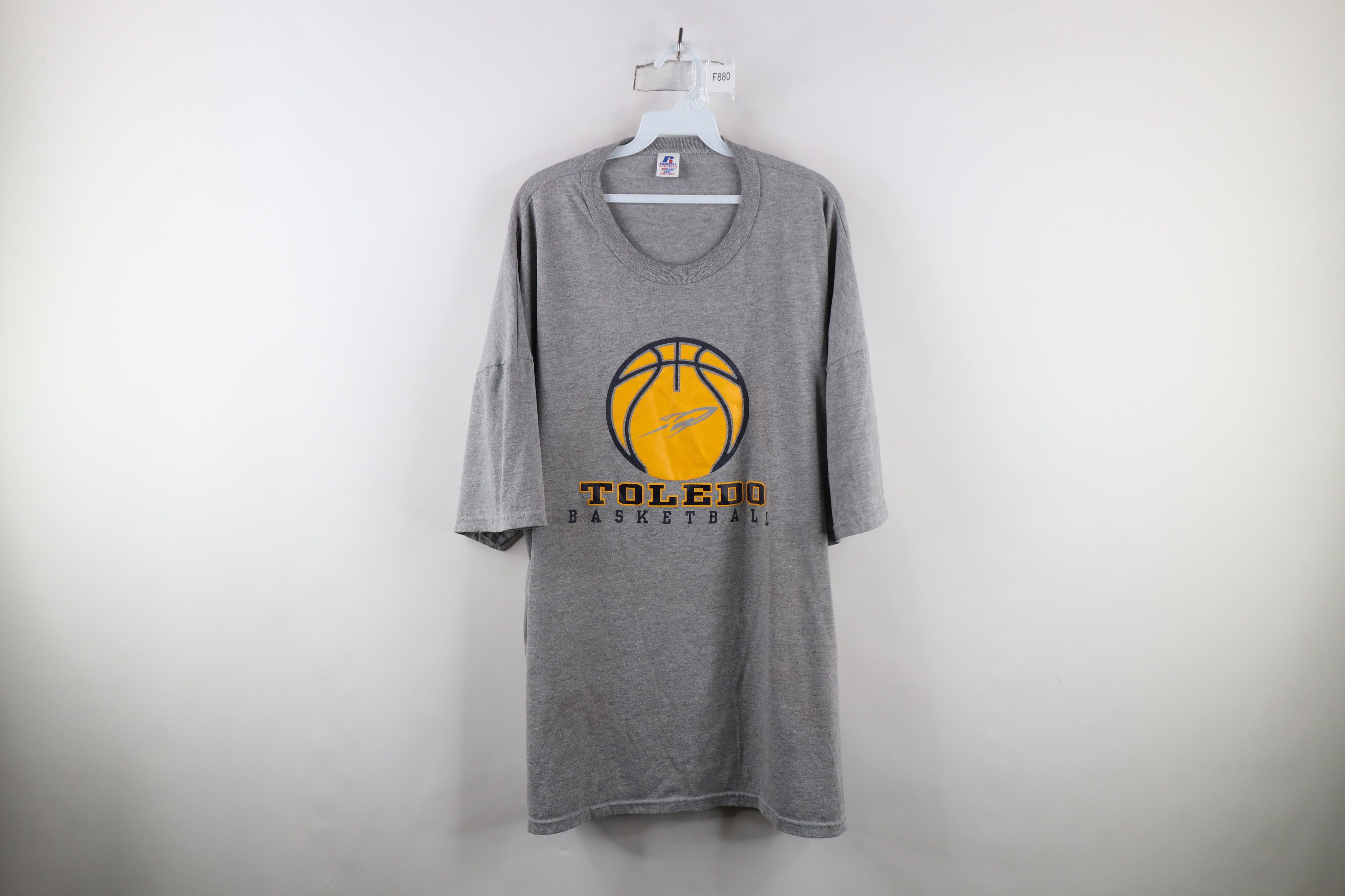 Russell Athletic × Vintage Vintage Russell Athletic University of Basketball T-Shirt Size US XXL / EU 58 / 5 - 1 Thumbnail
