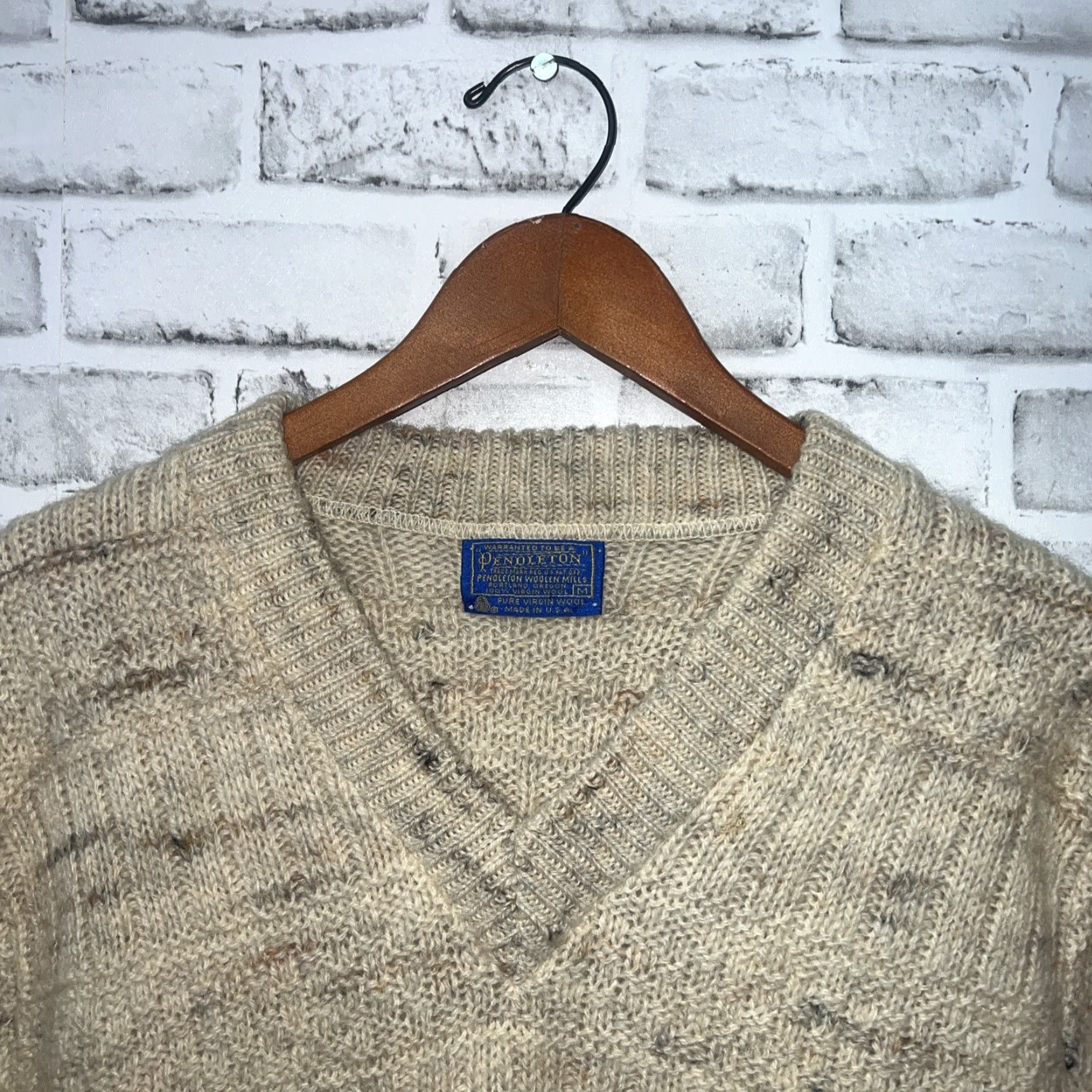 Pendleton VINTAGE Pendleton Woolen Mills Beige Wool Sweater Mens Size M Size US M / EU 48-50 / 2 - 2 Thumbnail