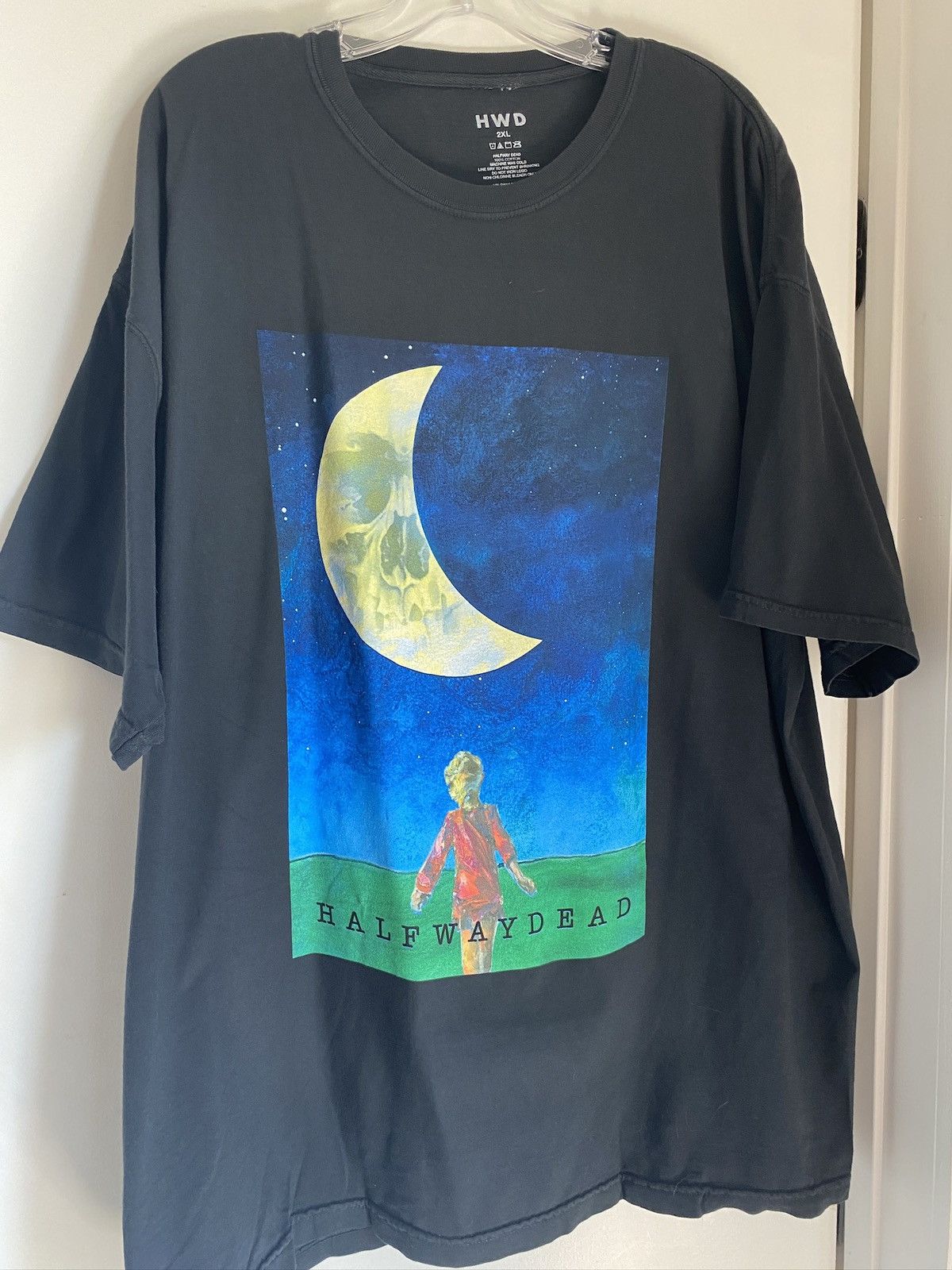 Diamond Supply Co. Halfway Dead Moonshine Short Sleeve Tee 2XL Size US XXL / EU 58 / 5 - 1 Thumbnail