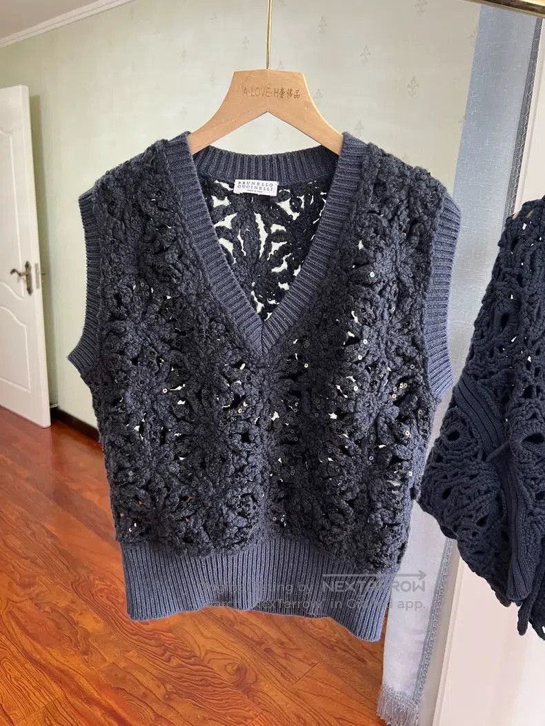 Brunello Cucinelli Brunello Cucinelli Sequin Crochet Vest Size S / US 4 / IT 40 - 2 Thumbnail