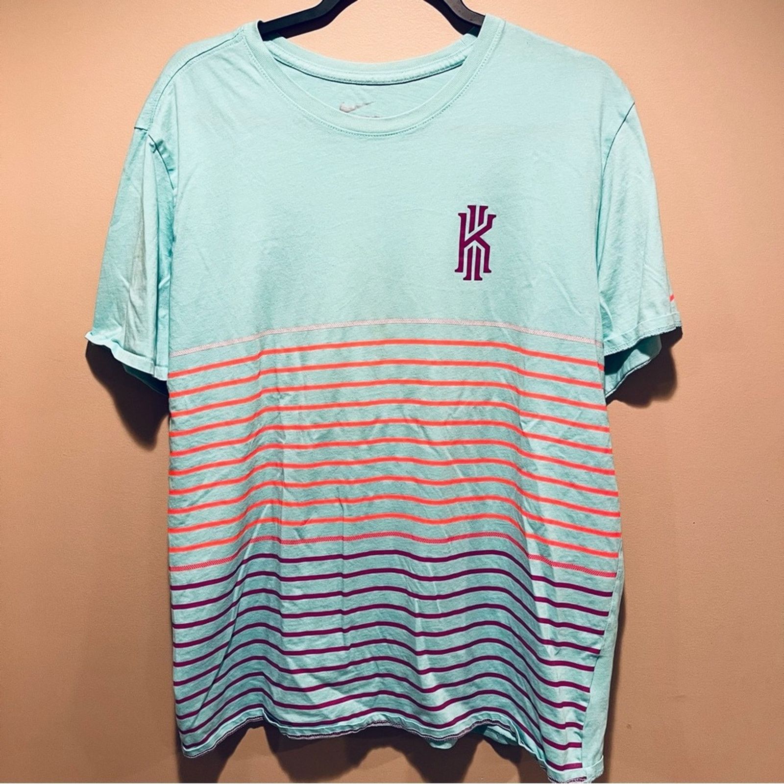 Nike Nike Kyrie T Shirt Size US XL / EU 56 / 4 - 1 Thumbnail