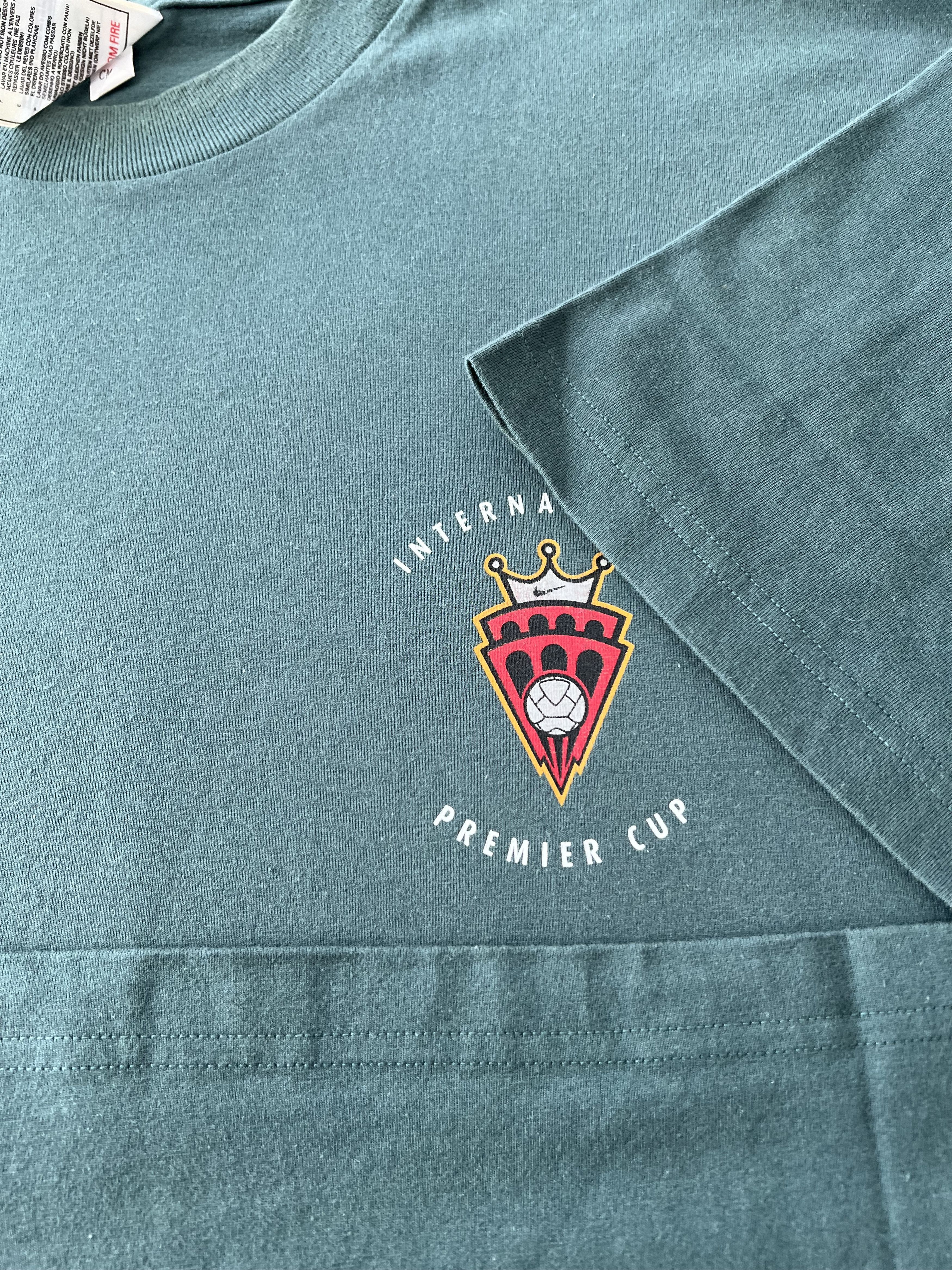 Nike Vintage 90s Nike International Premier Cup Soccer T-shirt Size US L / EU 52-54 / 3 - 9 Thumbnail