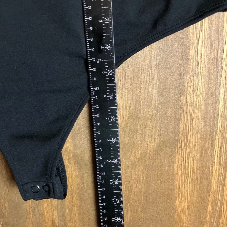 Express **Womens Black Bodysuit Express High Compression L Stretch Scoop Neck** User: **Express Women's Black Bodysuit High Compression L Stretch Scoop Neck** Size L / US 10 / IT 46 - 7 Thumbnail